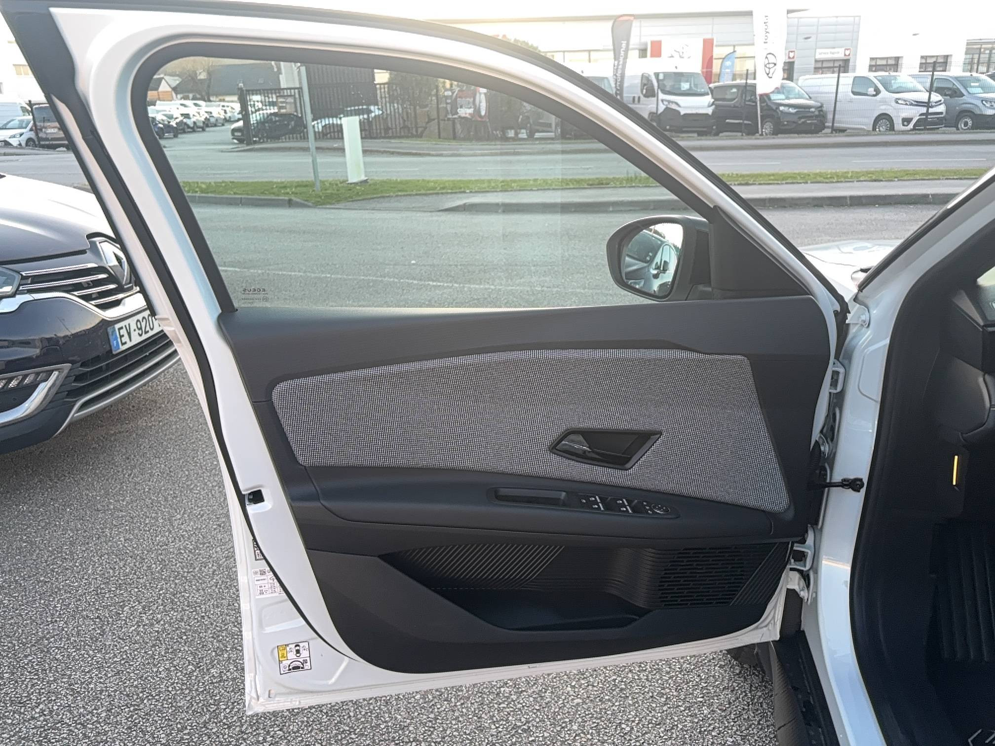 Vente en ligne Renault R4 E-Tech  150 ch autonomie confort au prix de 35 900 €