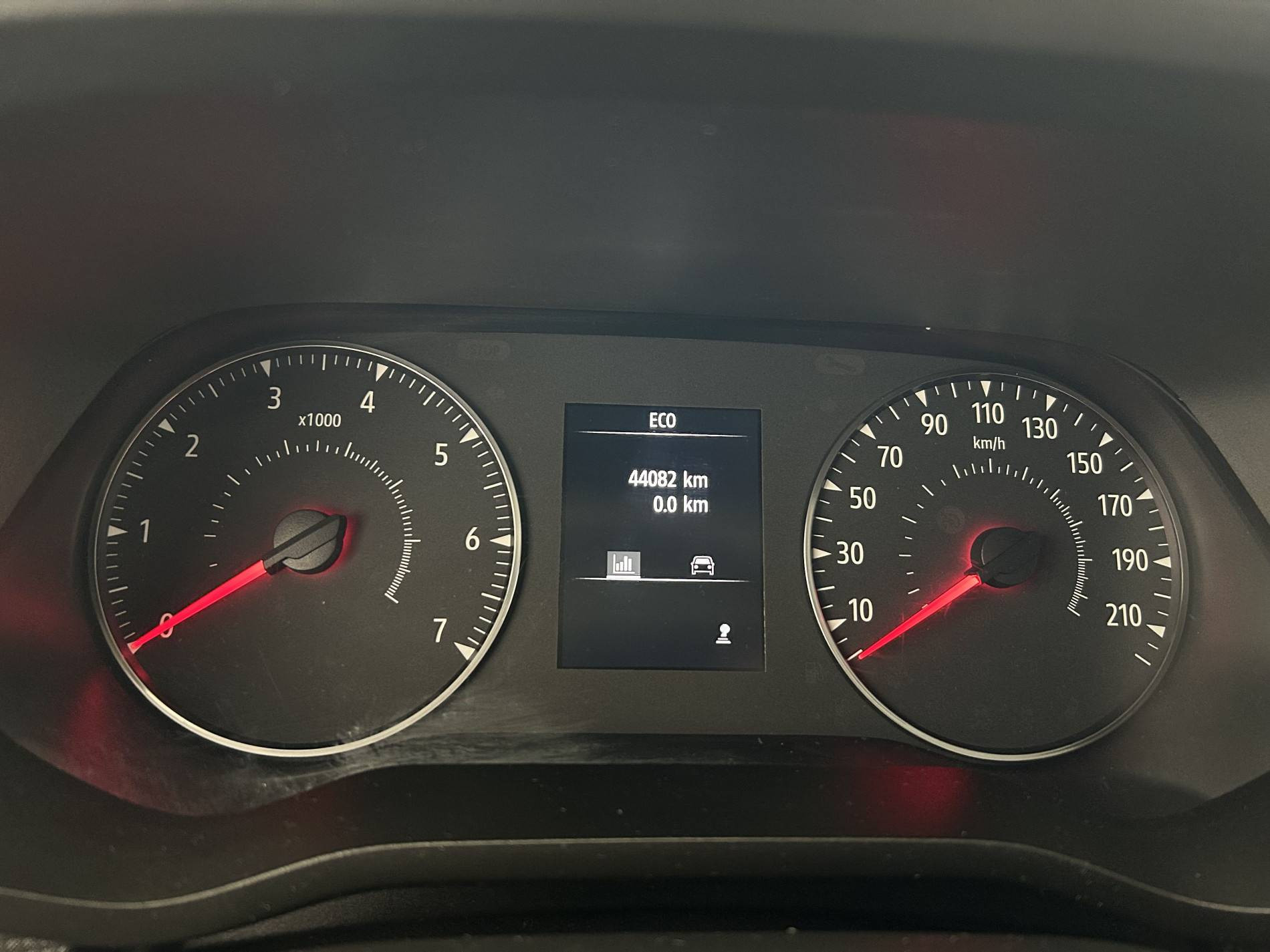 Vente en ligne Renault Trafic 3 Fourgon TRAFIC FGN L2H1 3000 KG BLUE DCI 130 au prix de 23 490 €