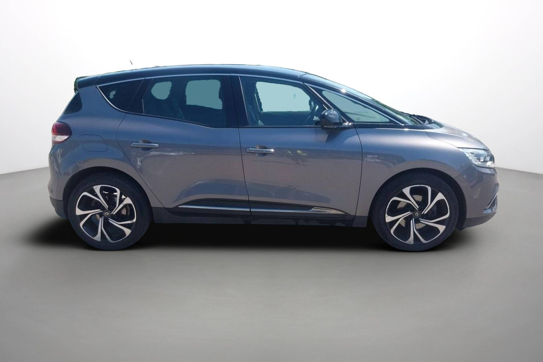 Vente en ligne Renault Scenic 4 Scenic Blue dCi 150 au prix de 18 360 €