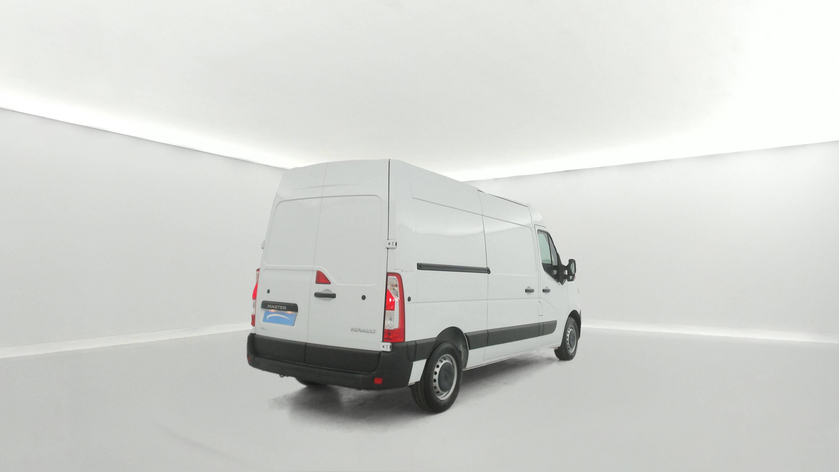 Vente en ligne Renault Master Fourgon MASTER FGN TRAC F3500 L2H2 BLUE DCI 135 au prix de 25 900 €