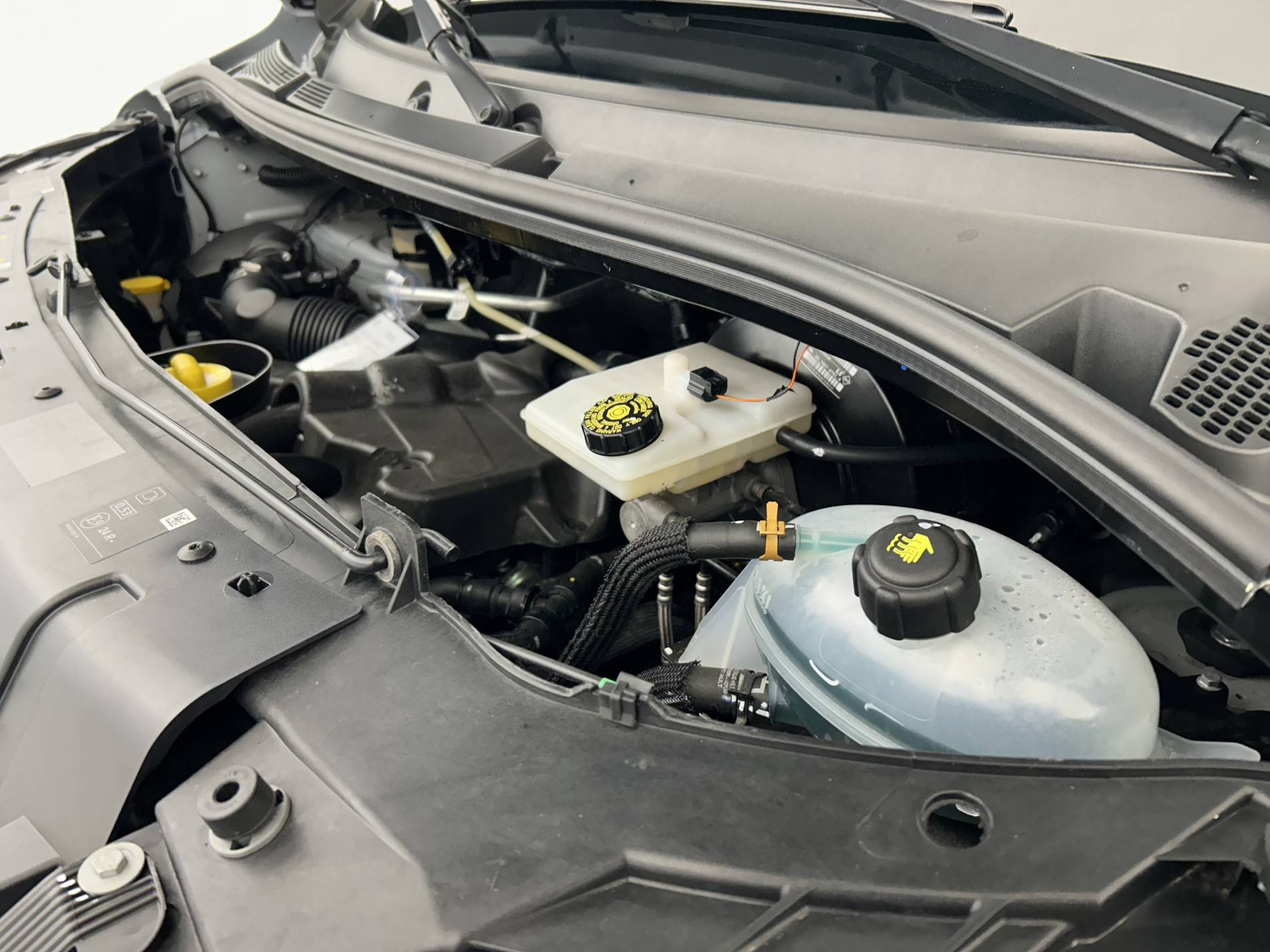 Vente en ligne Renault Master Fourgon MASTER FGN TRAC F3500 L2H2 BLUE DCI 135 au prix de 26 990 €