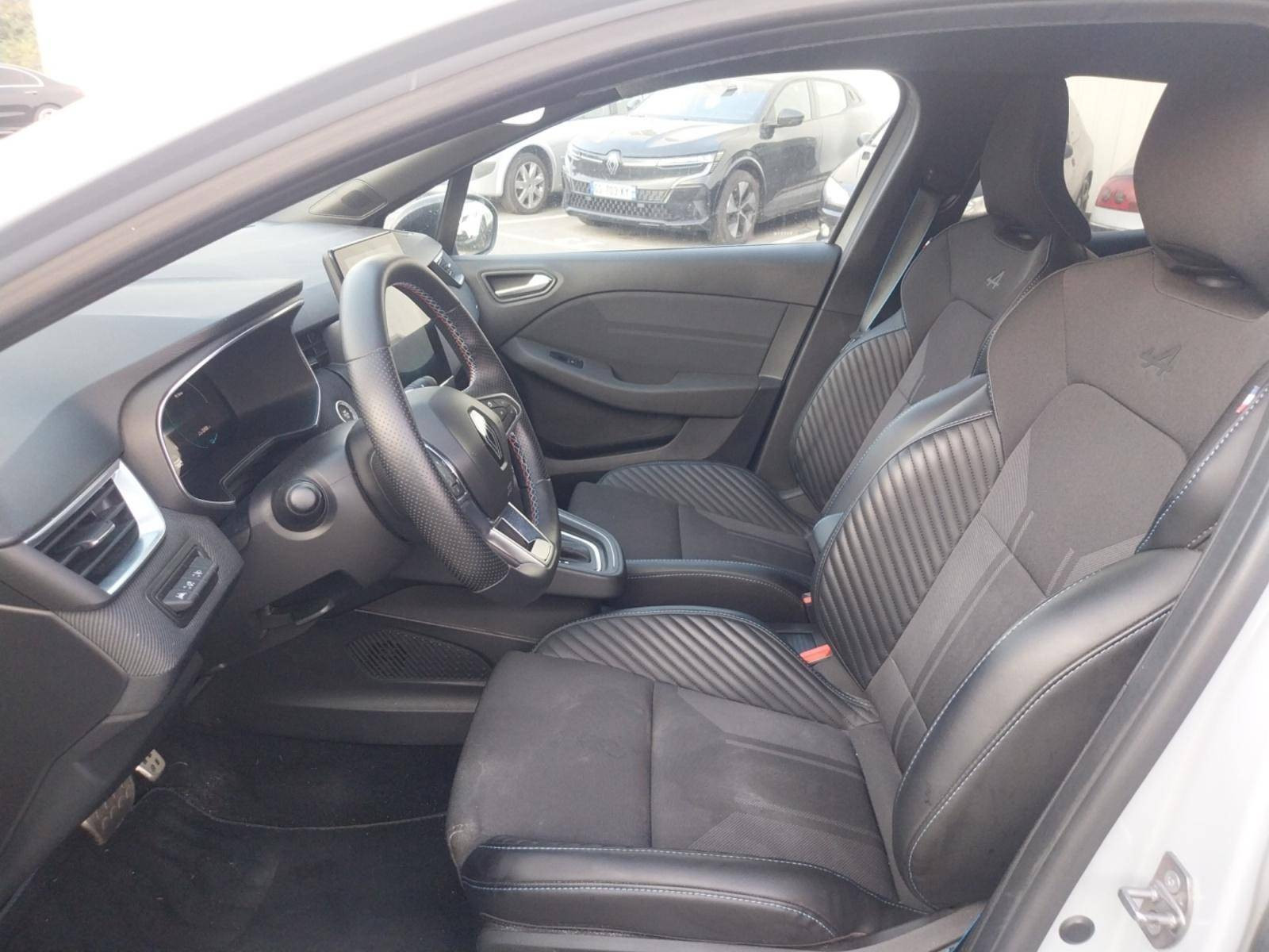 Vente en ligne Renault Clio 5 Clio E-Tech full hybrid 145 au prix de 19 990 €
