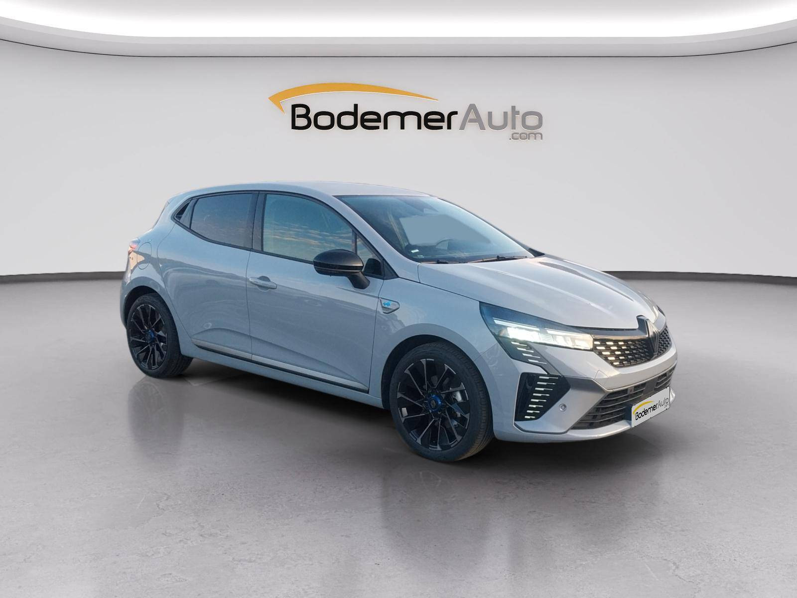 Vente en ligne Renault Clio 5 Clio E-Tech full hybrid 145 ch GSR2 au prix de 22 470 €