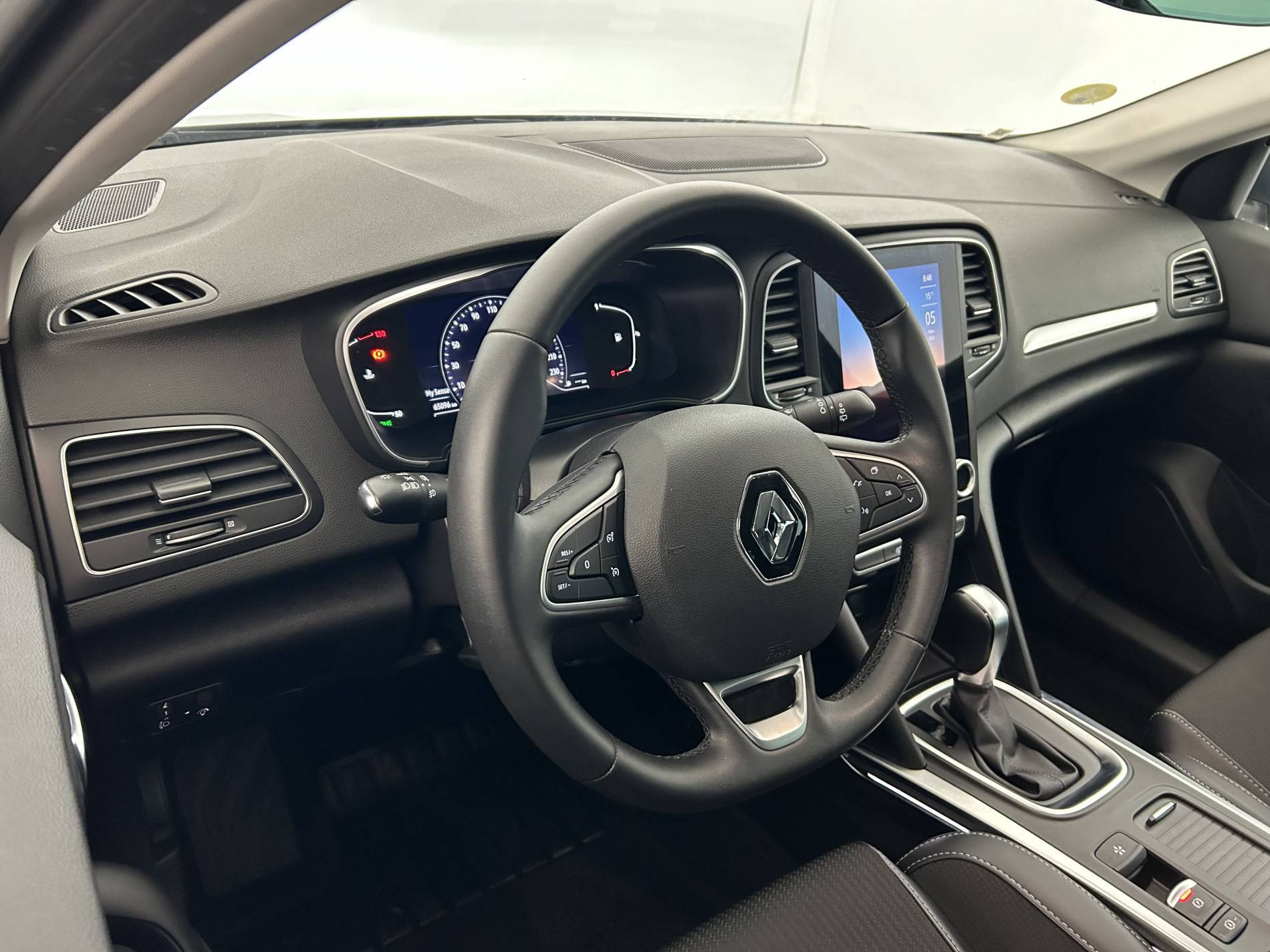 Vente en ligne Renault Megane 4  Blue dCi 115 EDC au prix de 19 690 €