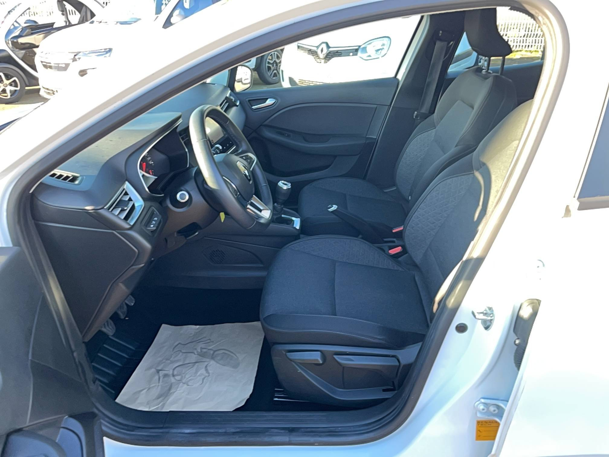 Vente en ligne Renault Clio 5 Clio Blue dCi 85 au prix de 13 790 €