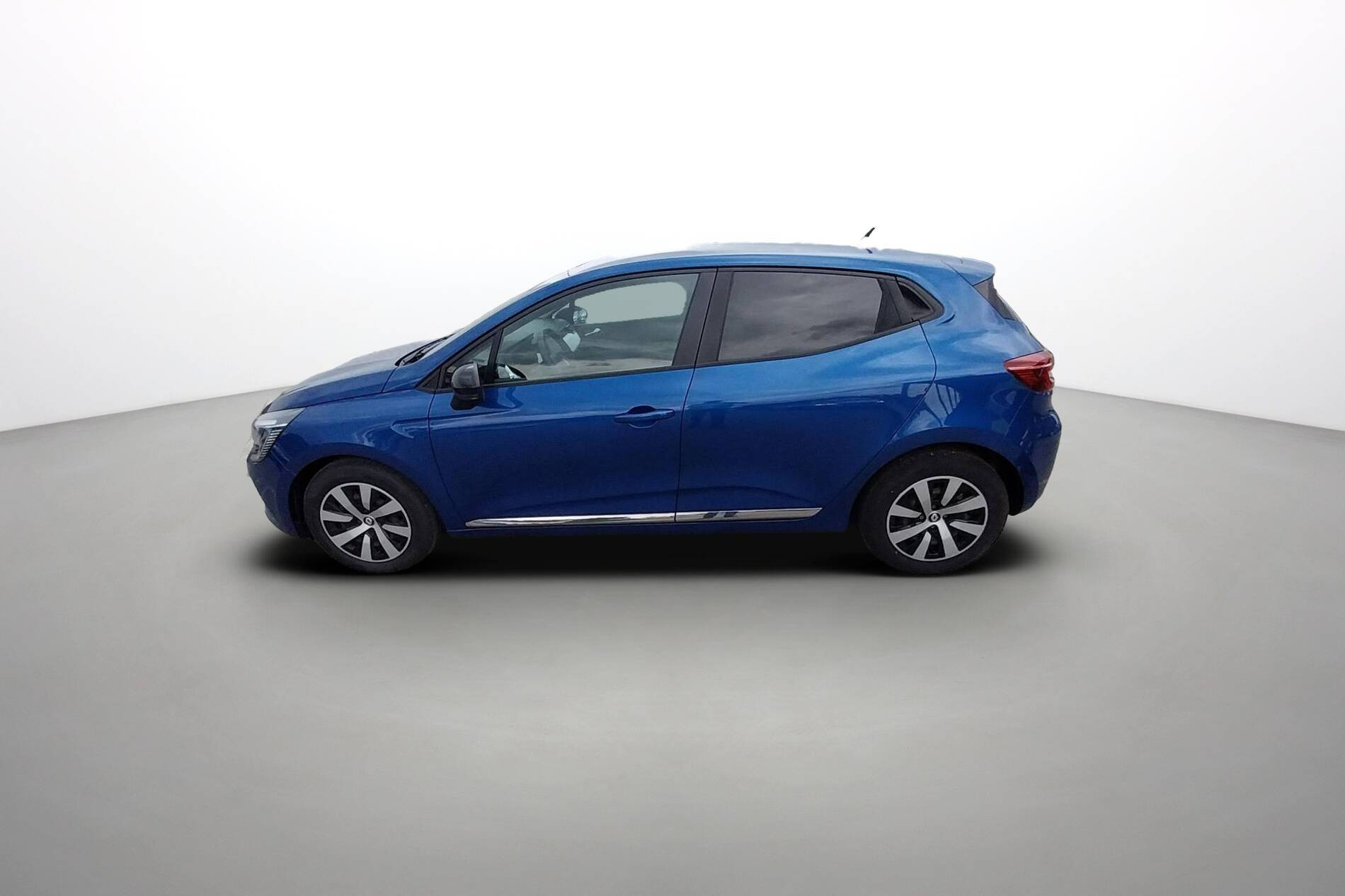 Vente en ligne Renault Clio 5 Clio TCe 90 au prix de 14 230 €
