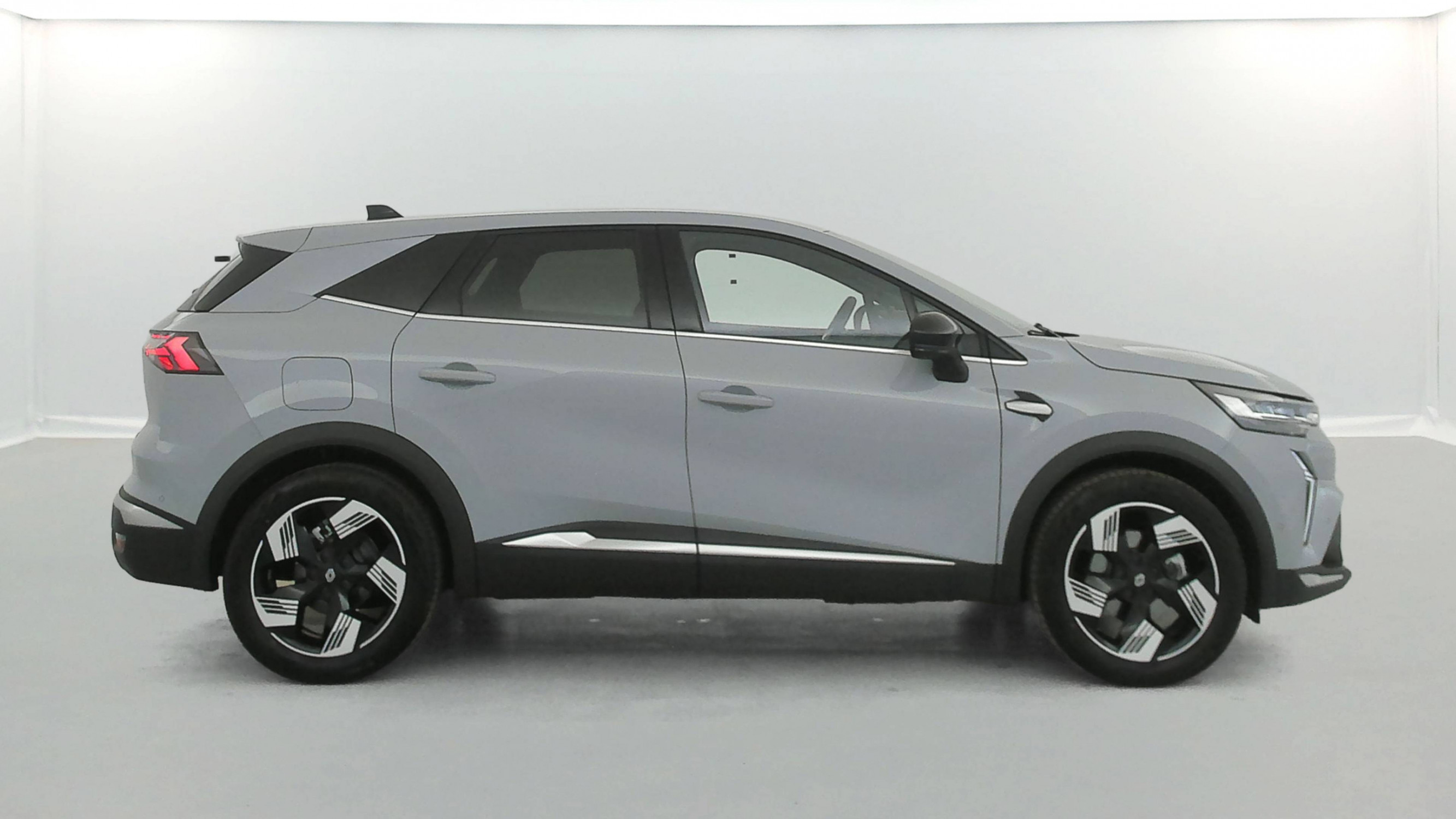 Vente en ligne Renault Symbioz  E-Tech full hybrid 160 ch au prix de 29 990 €