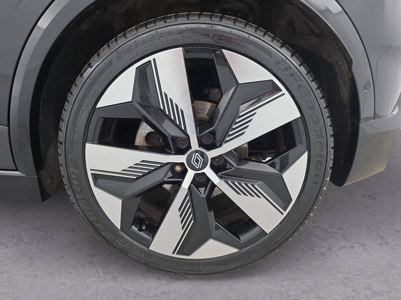 Vente en ligne Renault Megane E-Tech  EV60 220 ch super charge au prix de 25 900 €