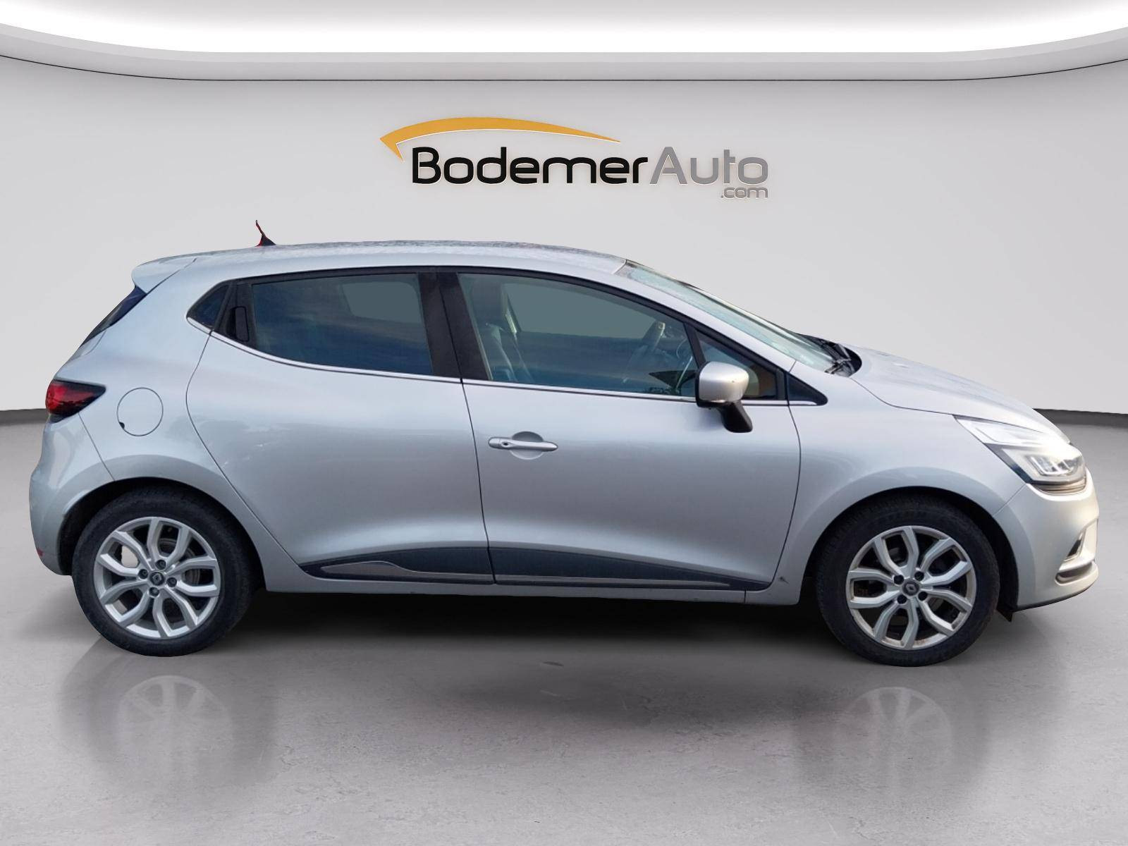 Vente en ligne Renault Clio 4 Clio dCi 90 Energy au prix de 10 350 €