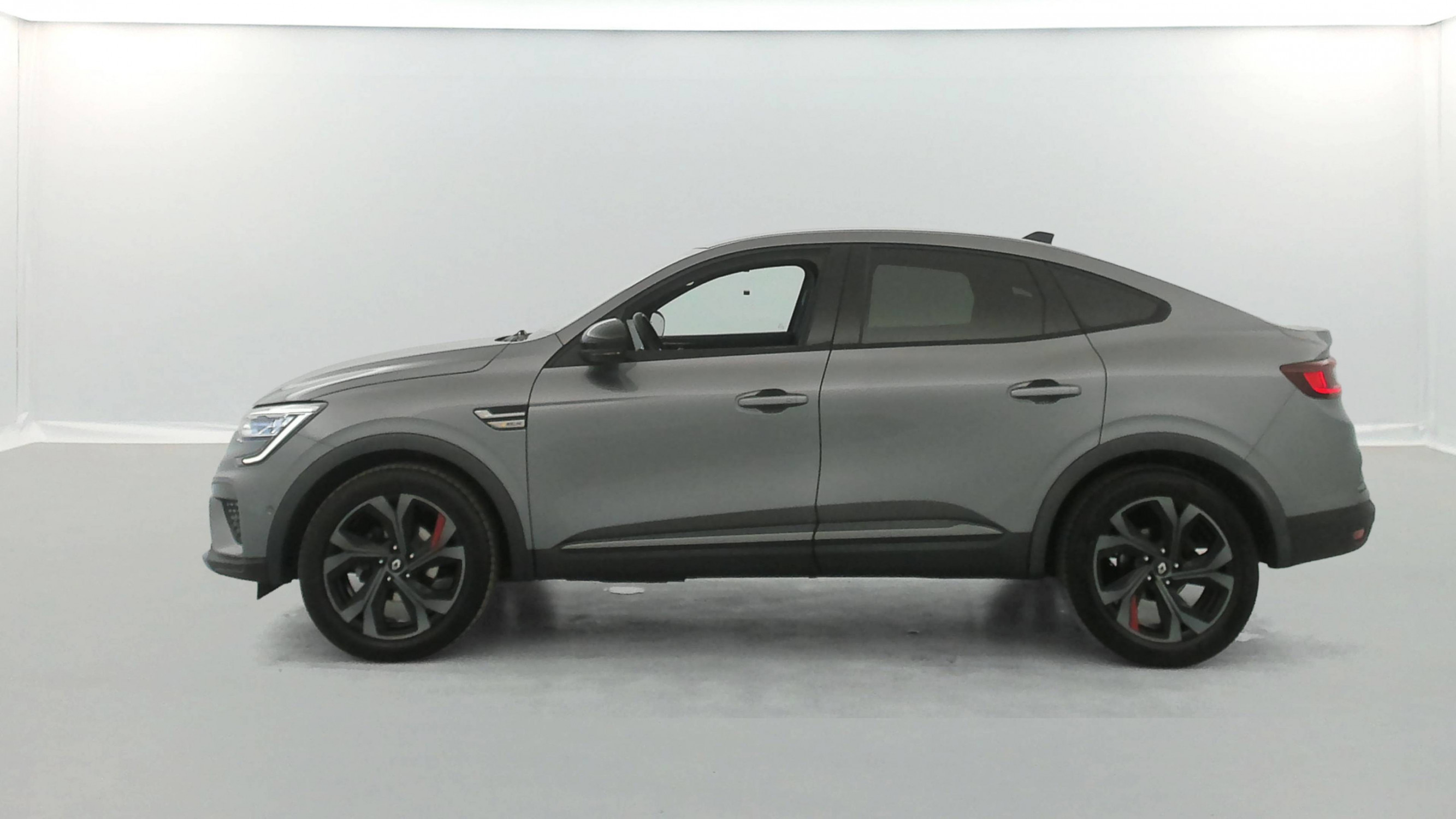 Vente en ligne Renault Arkana  TCe 160 EDC FAP - 21B au prix de 22 200 €