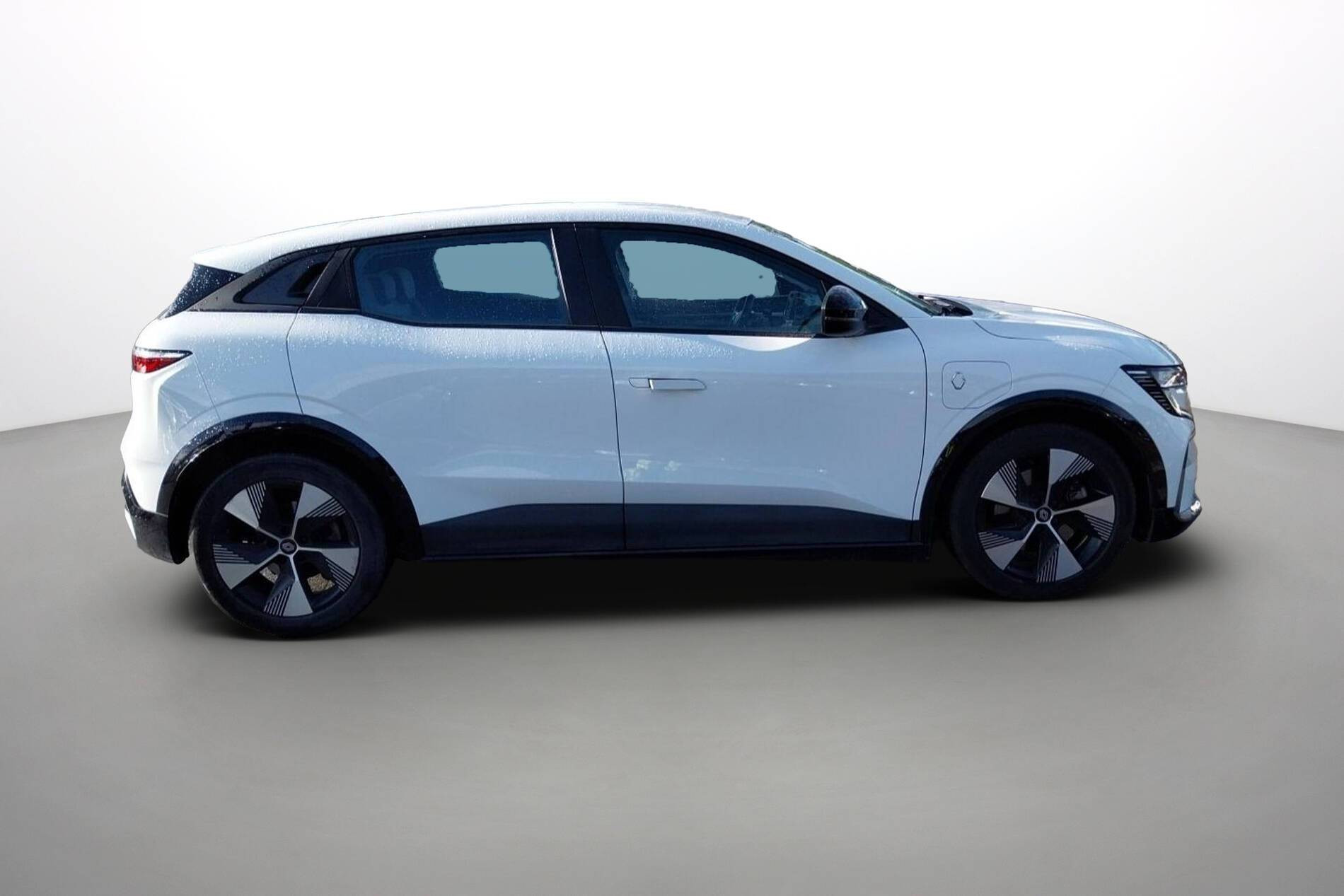 Vente en ligne Renault Megane E-Tech  EV60 220 ch super charge au prix de 21 990 €