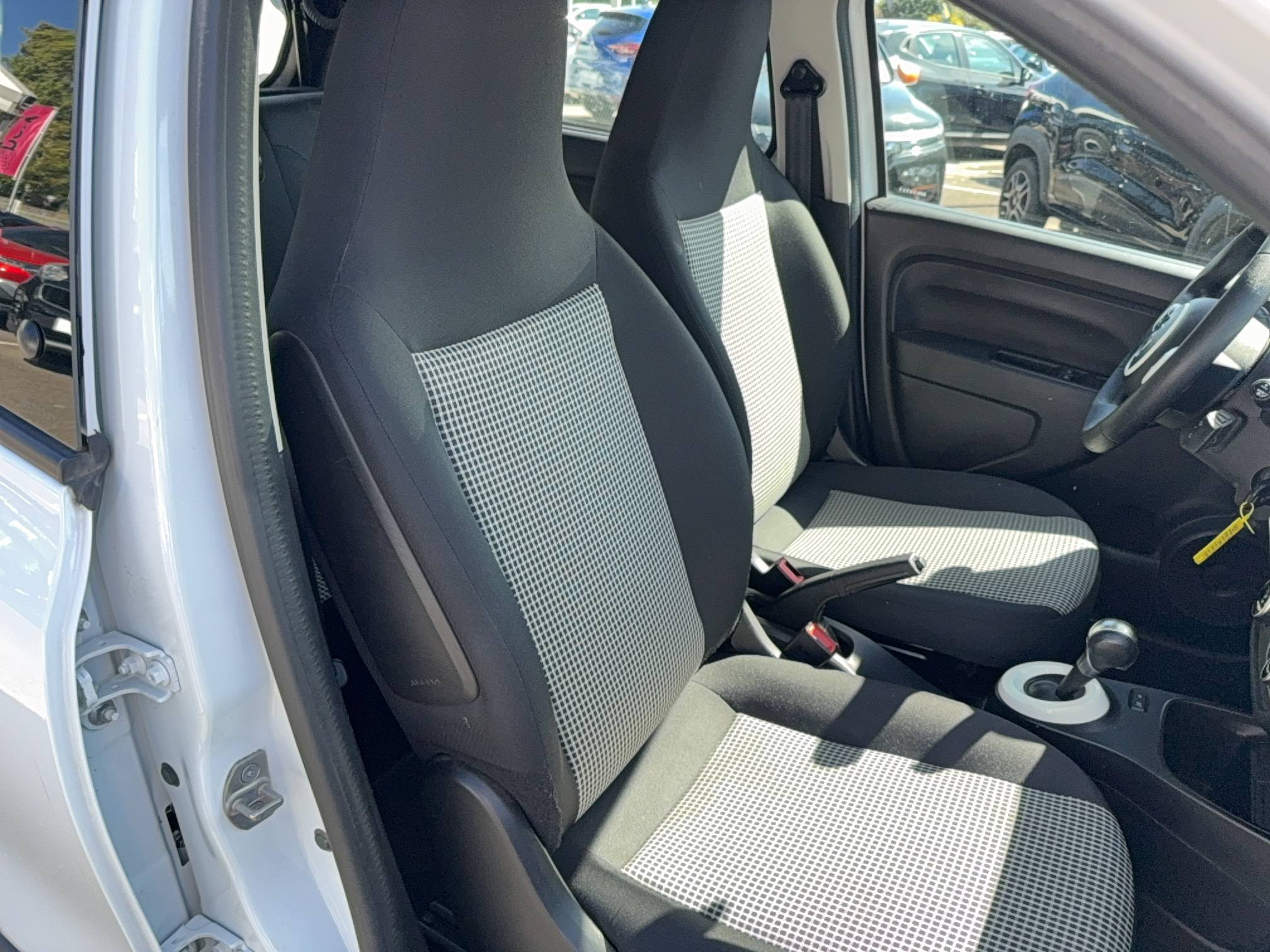 Vente en ligne Renault Twingo Electrique Twingo III E-Tech au prix de 9 990 €