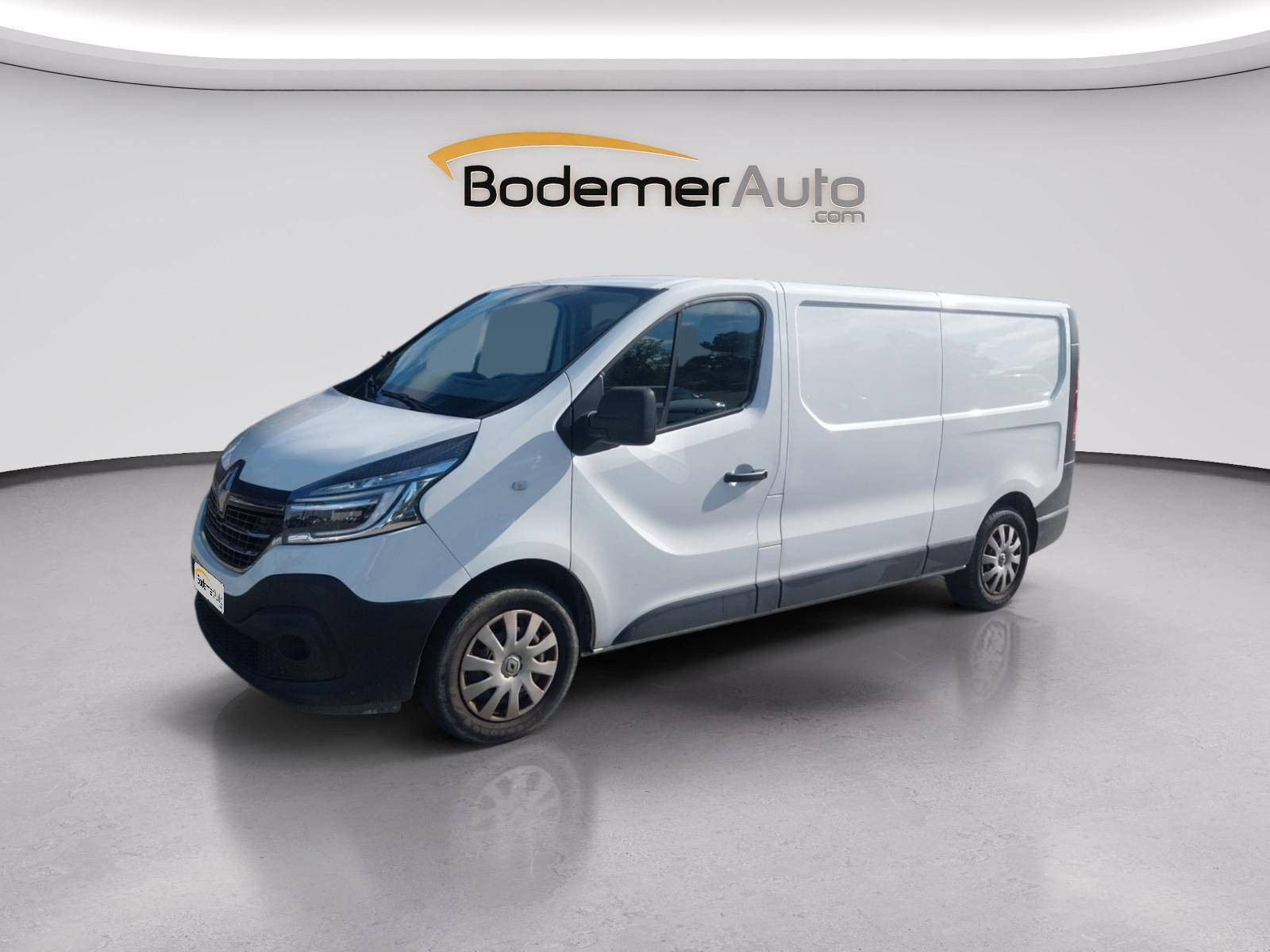 Renault Trafic 3 Fourgon TRAFIC FGN L2H1 1300 KG DCI 95 occasion de 2020 en vente à Châteaulin