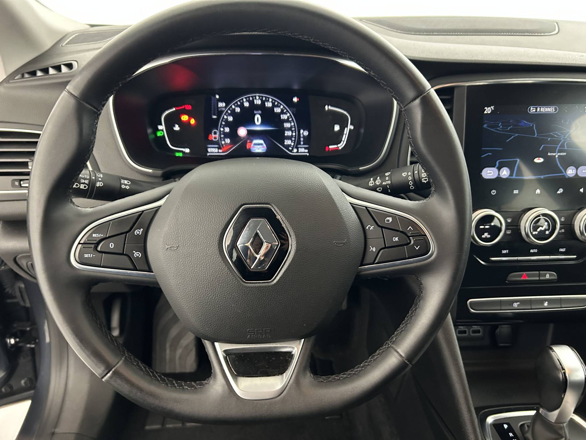 Vente en ligne Renault Megane 4 Mégane IV Berline Blue dCi 115 EDC au prix de 13 790 €