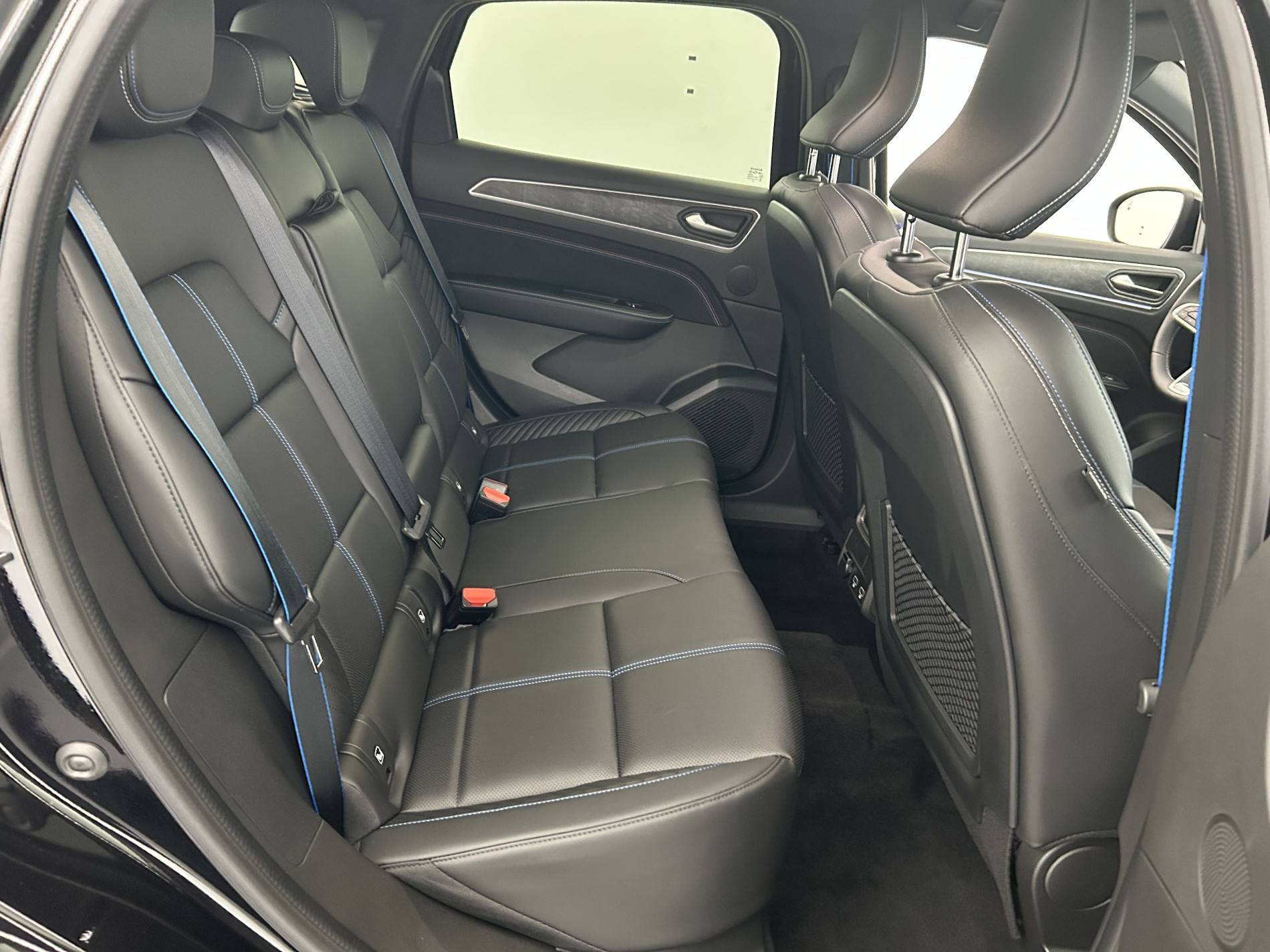 Vente en ligne Renault Arkana  E-Tech full hybrid 145 GSR2 au prix de 29 990 €
