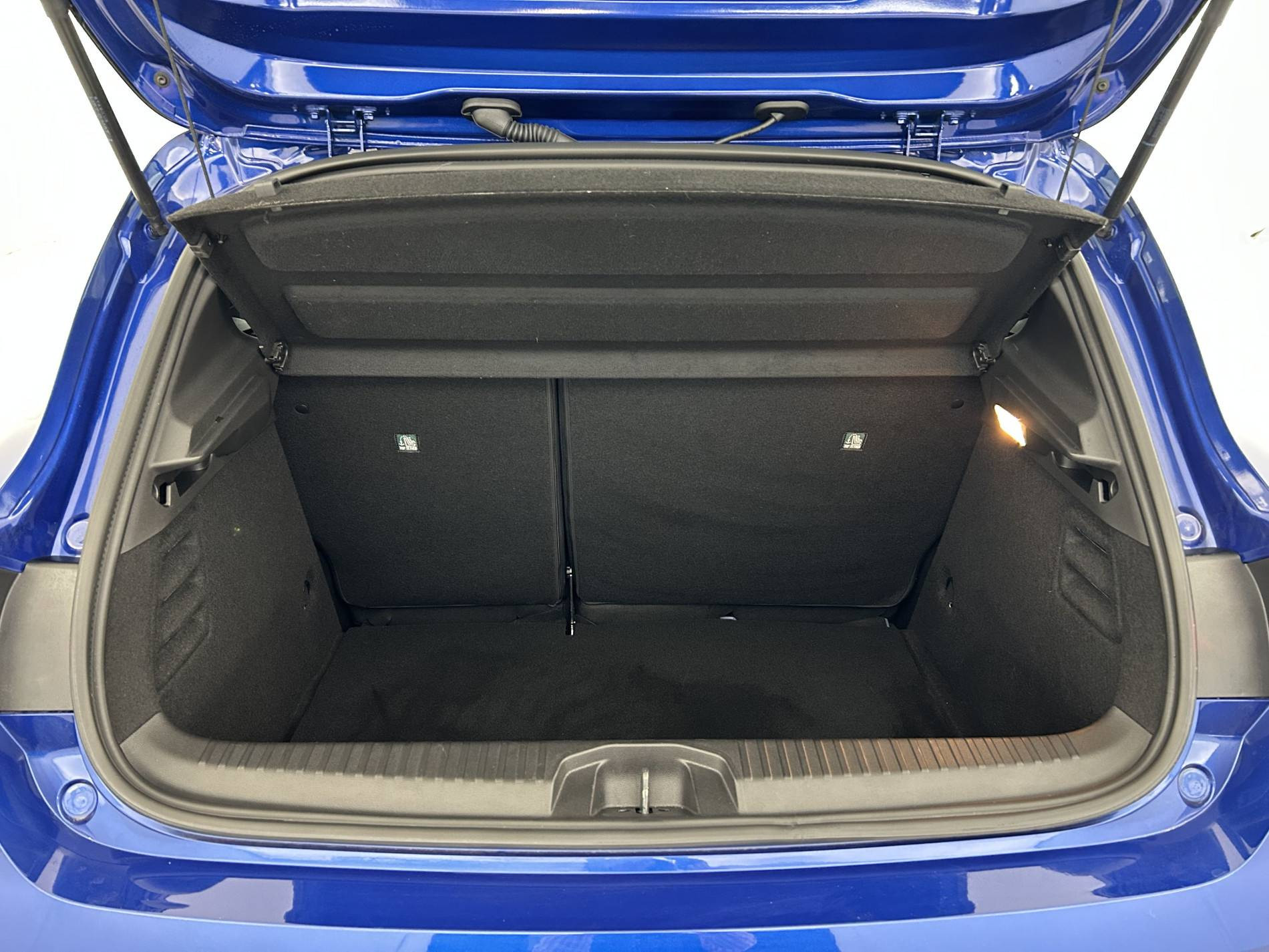 Vente en ligne Renault Clio 5 Clio Blue dCi 100 ch GSR2 au prix de 17 350 €