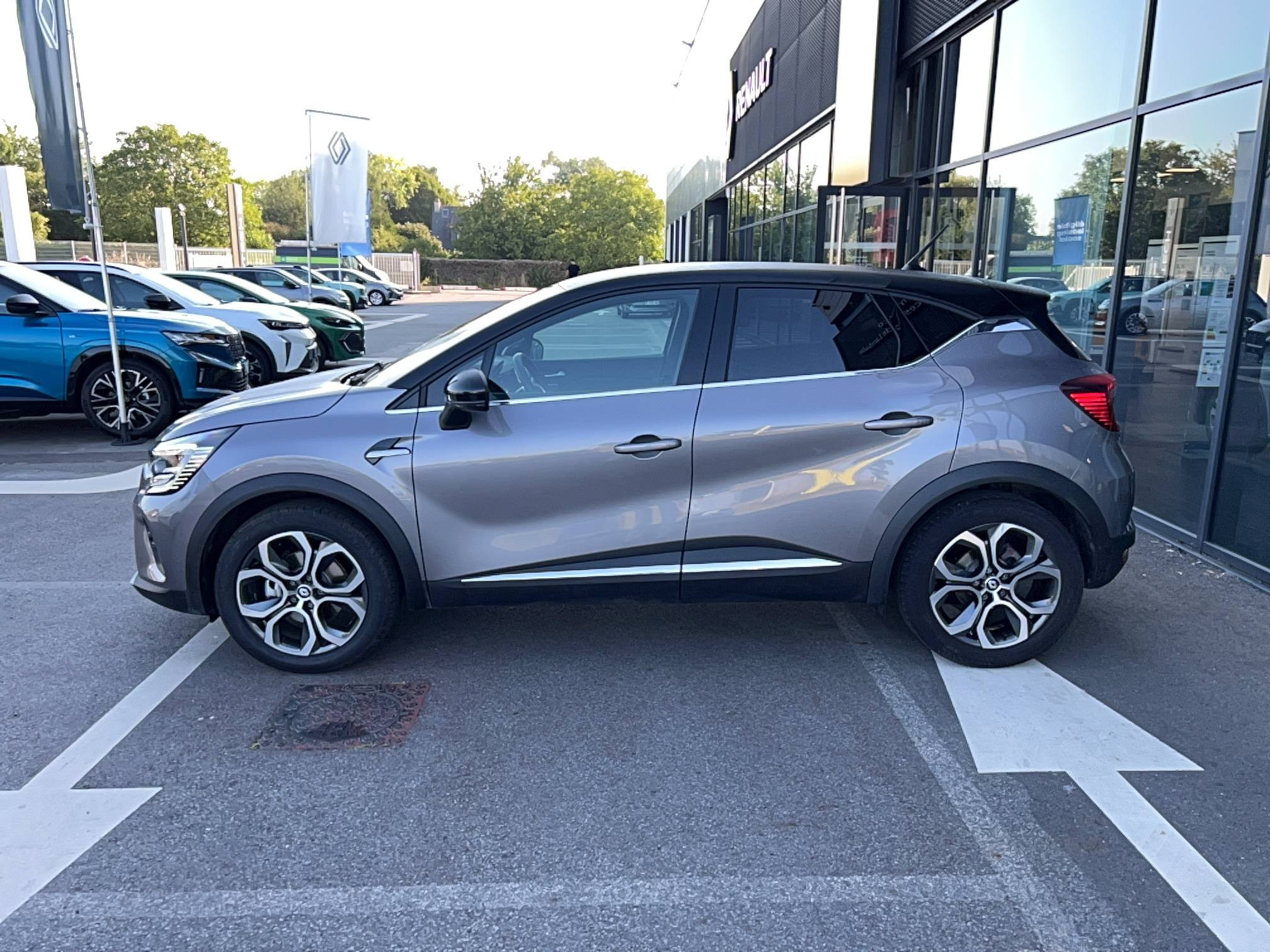 Vente en ligne Renault Captur  E-Tech 145 - 21 au prix de 17 990 €