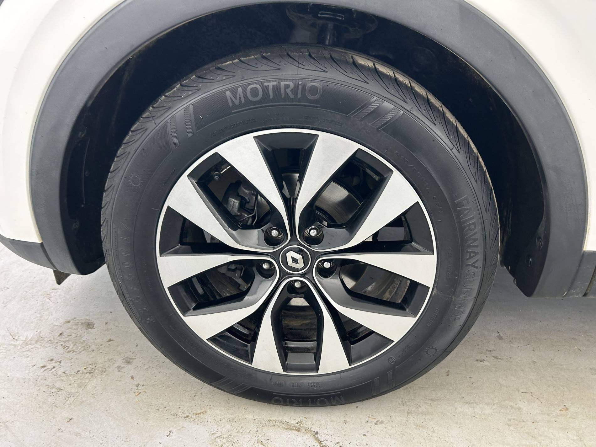 Vente en ligne Renault Arkana  mild hybrid 140 EDC FAP - 22 au prix de 16 990 €
