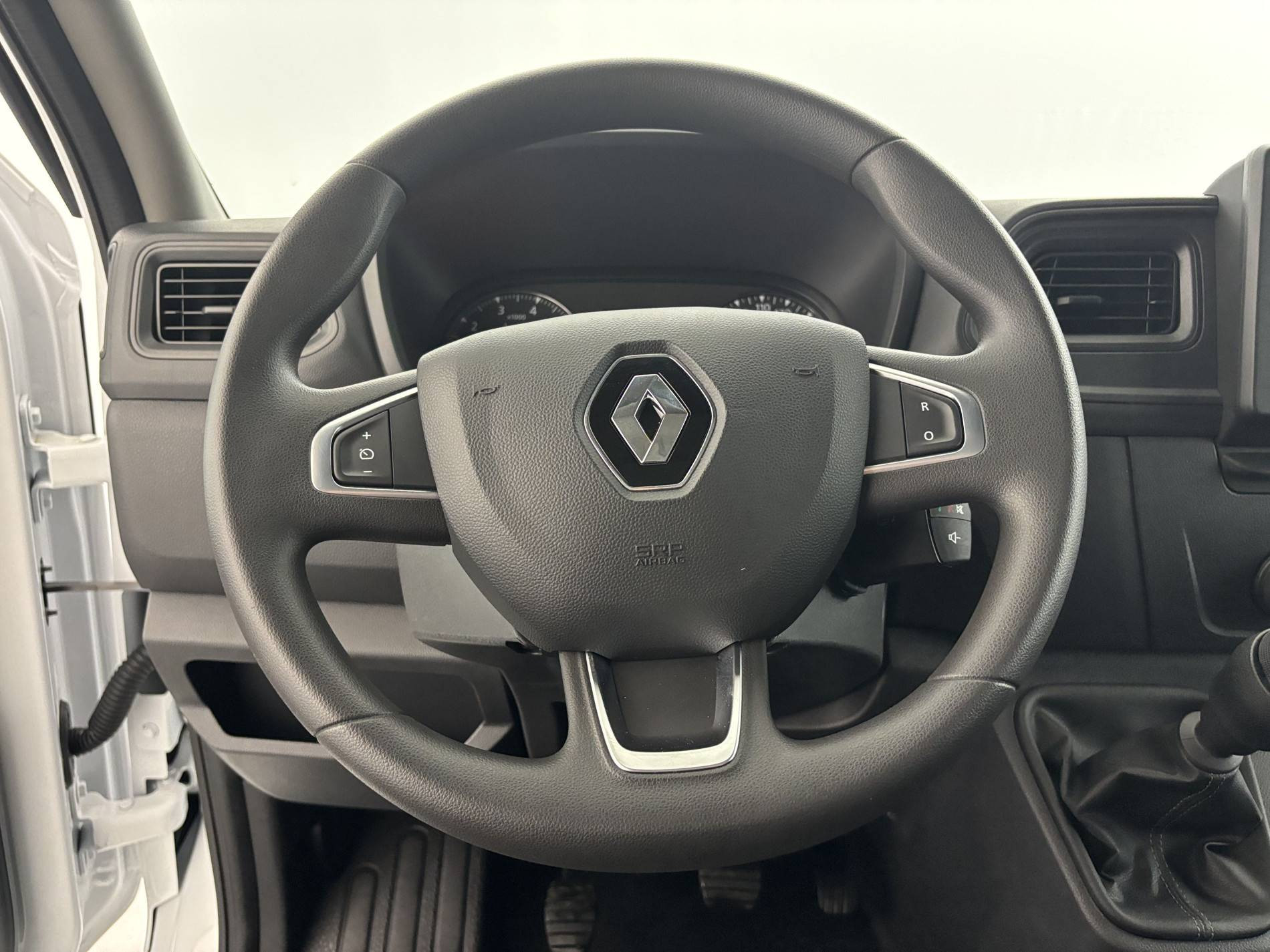 Vente en ligne Renault Master Fourgon MASTER FGN TRAC F3500 L2H2 BLUE DCI 135 au prix de 24 990 €