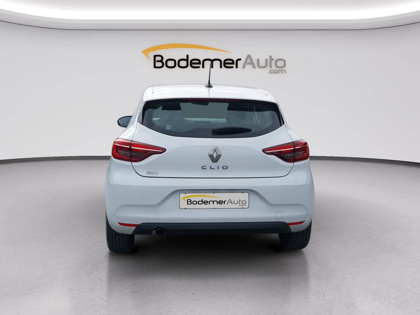 Vente en ligne Renault Clio 5 CLIO SOCIETE BLUE DCI 100 - 21N au prix de 11 990 €