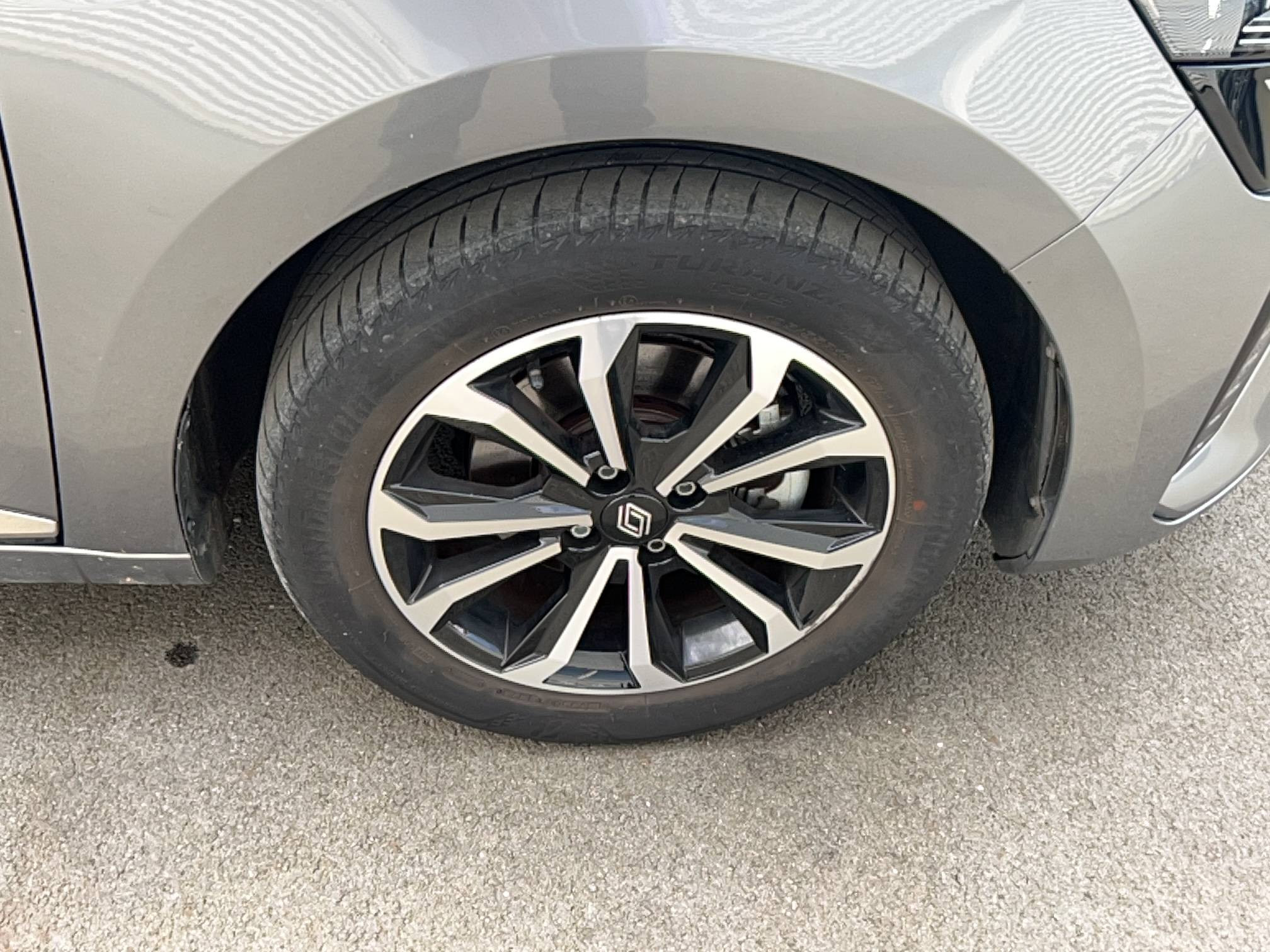 Vente en ligne Renault Clio 5 Clio E-Tech full hybrid 145 au prix de 18 590 €