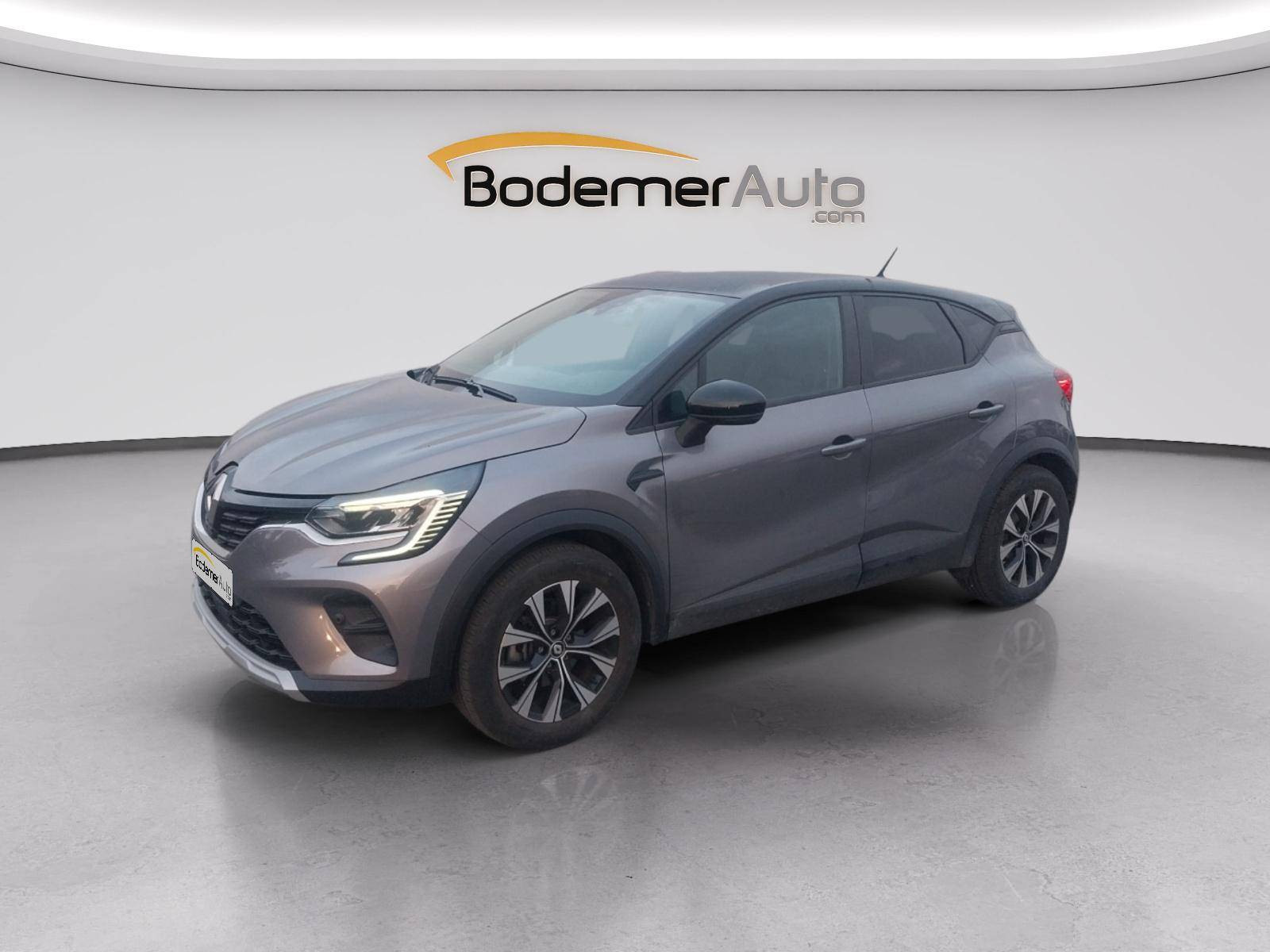 Renault Captur  E-Tech full hybrid 145 occasion de 2023 en vente à Concarneau