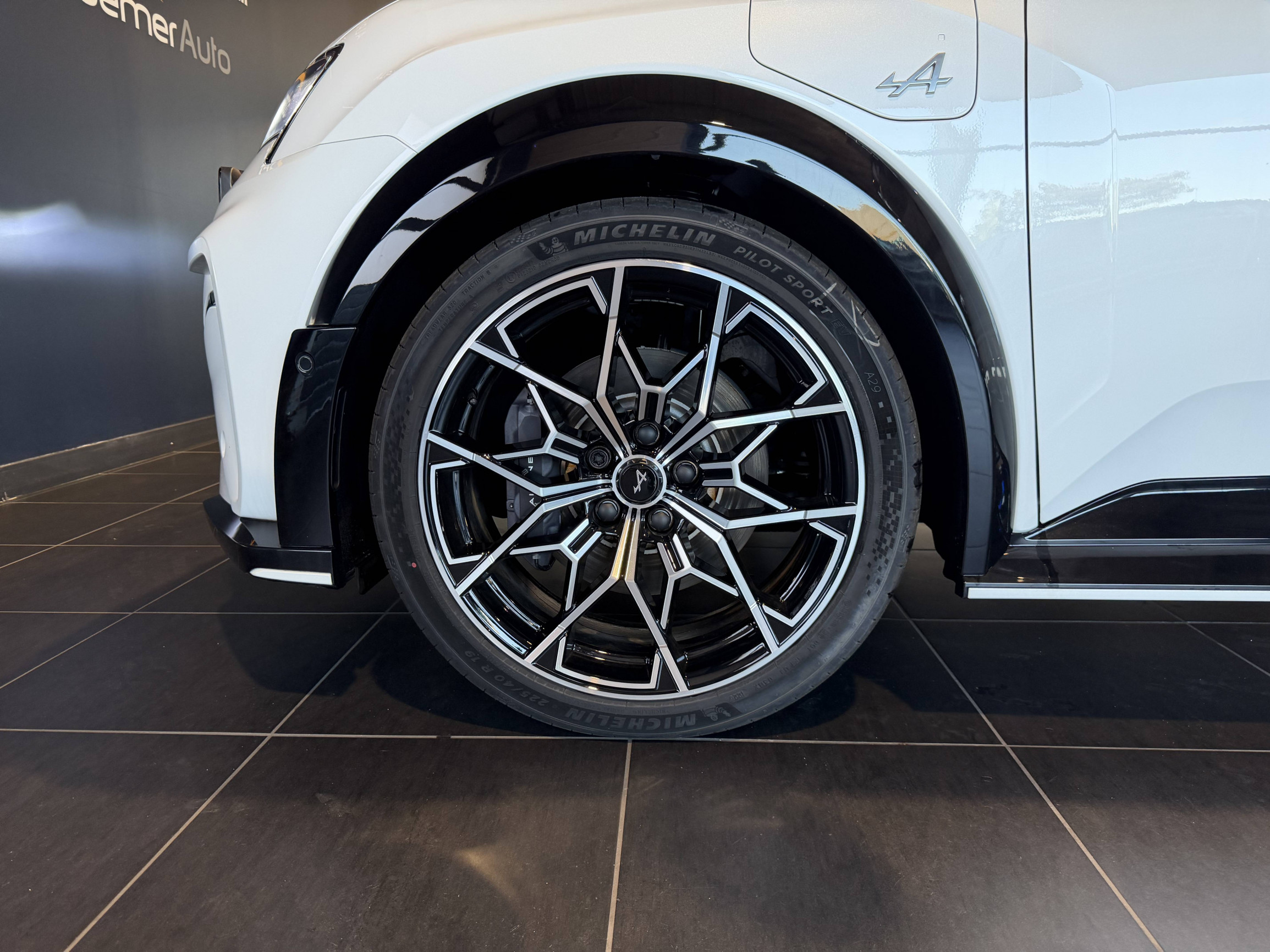 Vente en ligne Alpine A290 A290 au prix de 39 990 €