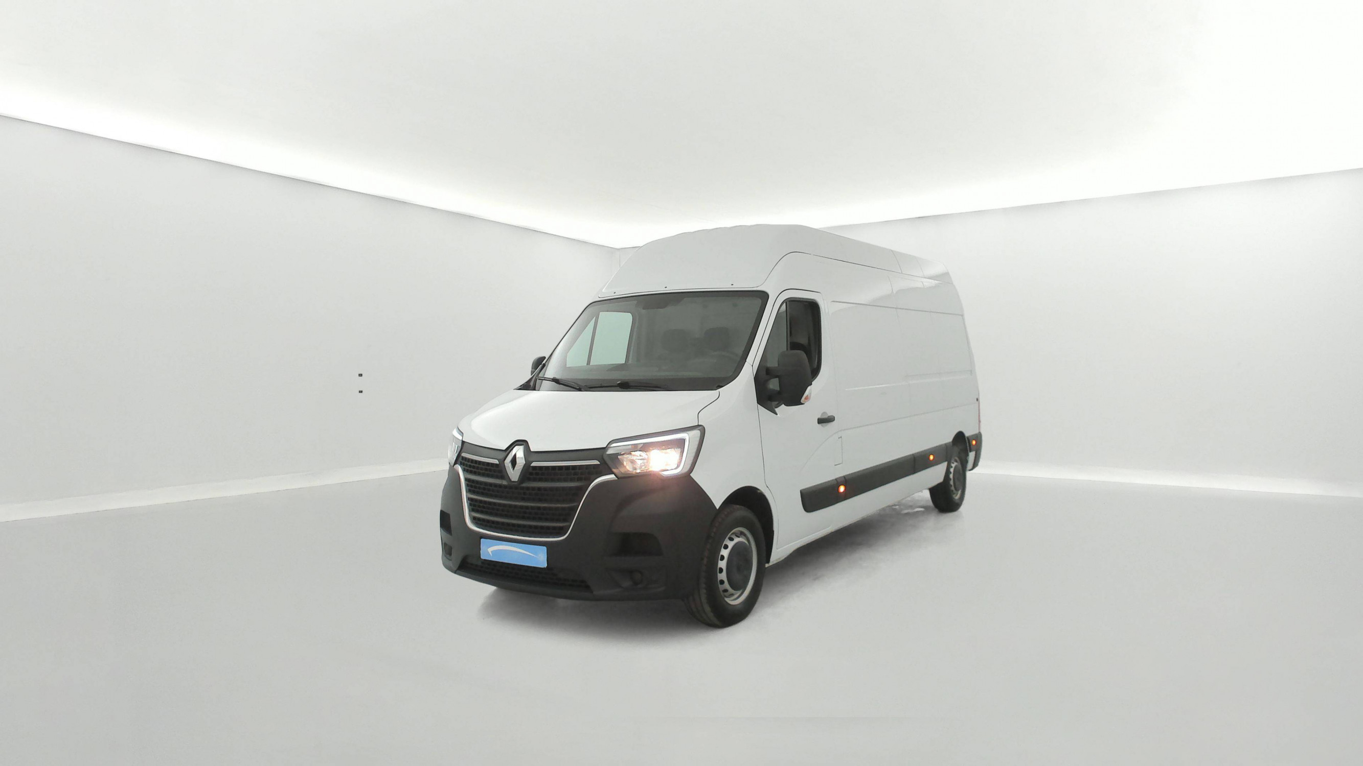 Renault Master Fourgon MASTER FGN TRAC F3500 L3H3 BLUE DCI 135 occasion de 2024 en vente à Auray