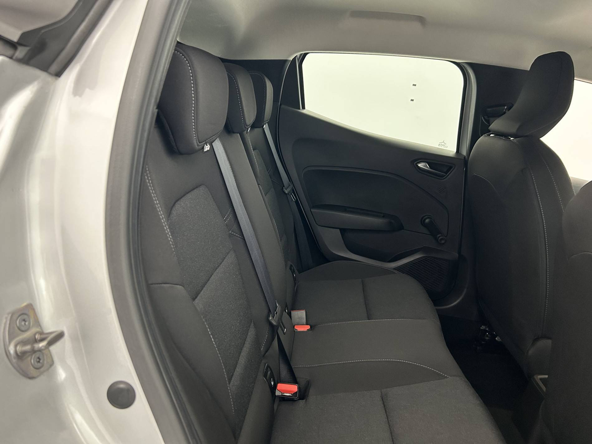 Vente en ligne Renault Clio 5 Clio TCe 90 au prix de 13 990 €