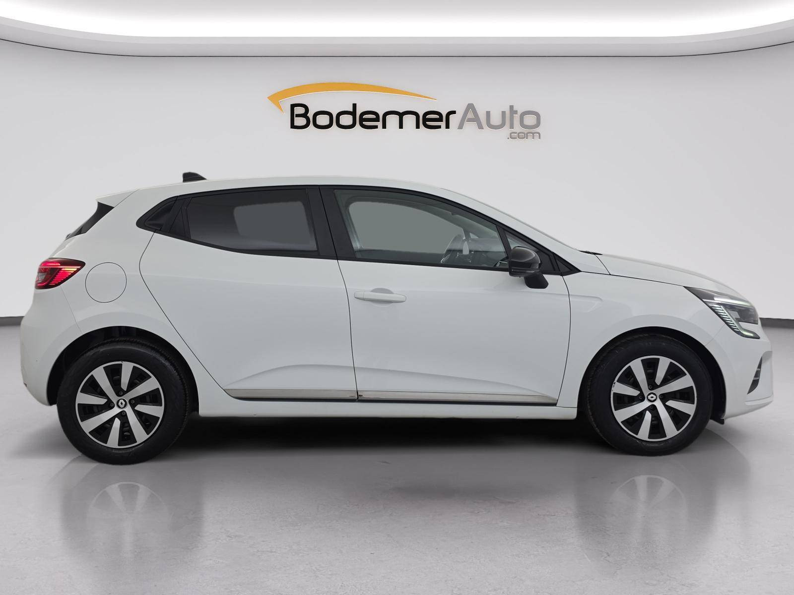 Vente en ligne Renault Clio 5 Clio TCe 90 au prix de 14 490 €