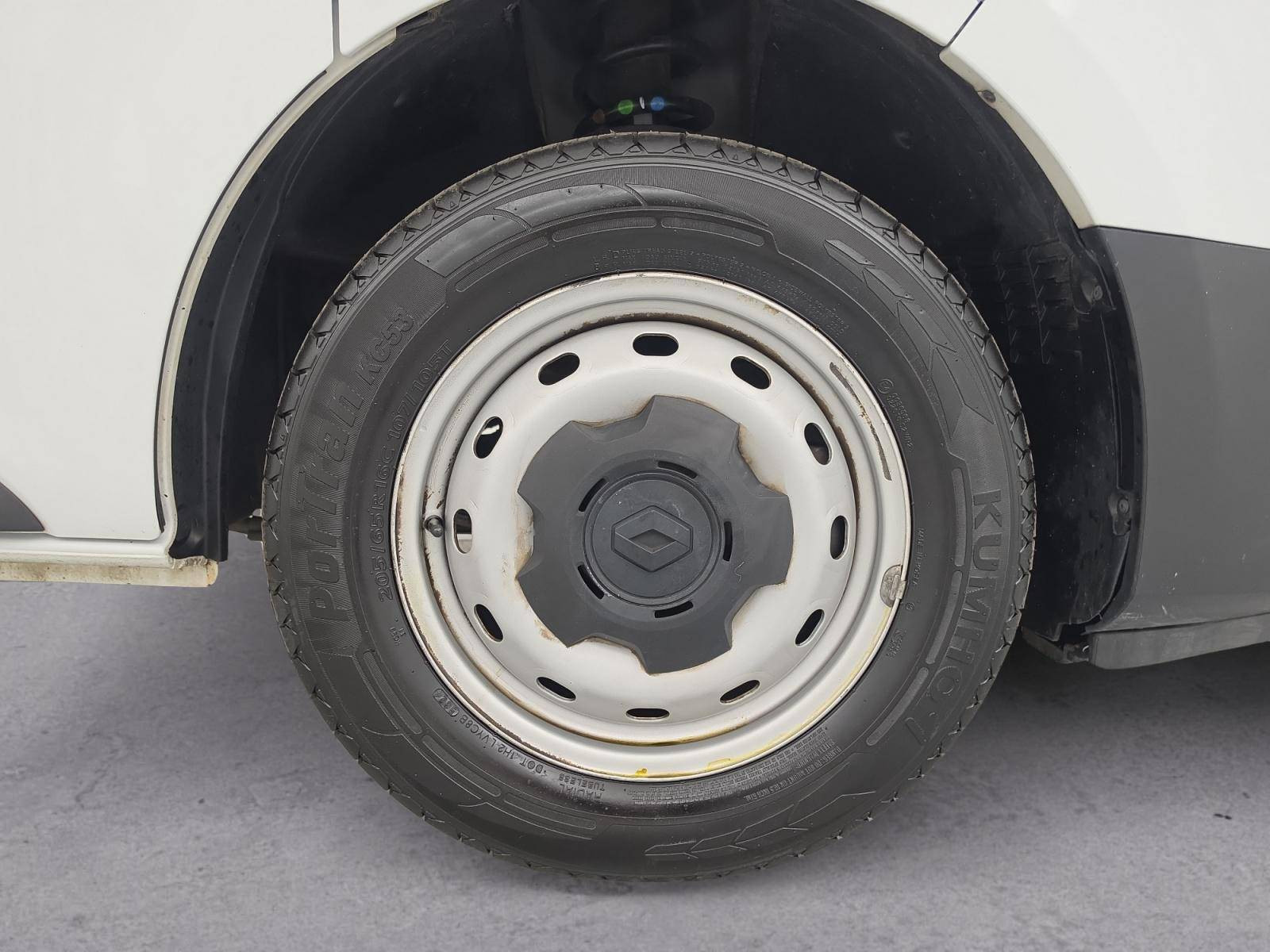 Vente en ligne Renault Trafic 3 Fourgon TRAFIC FGN L2H1 3000 KG BLUE DCI 130 au prix de 21 990 €