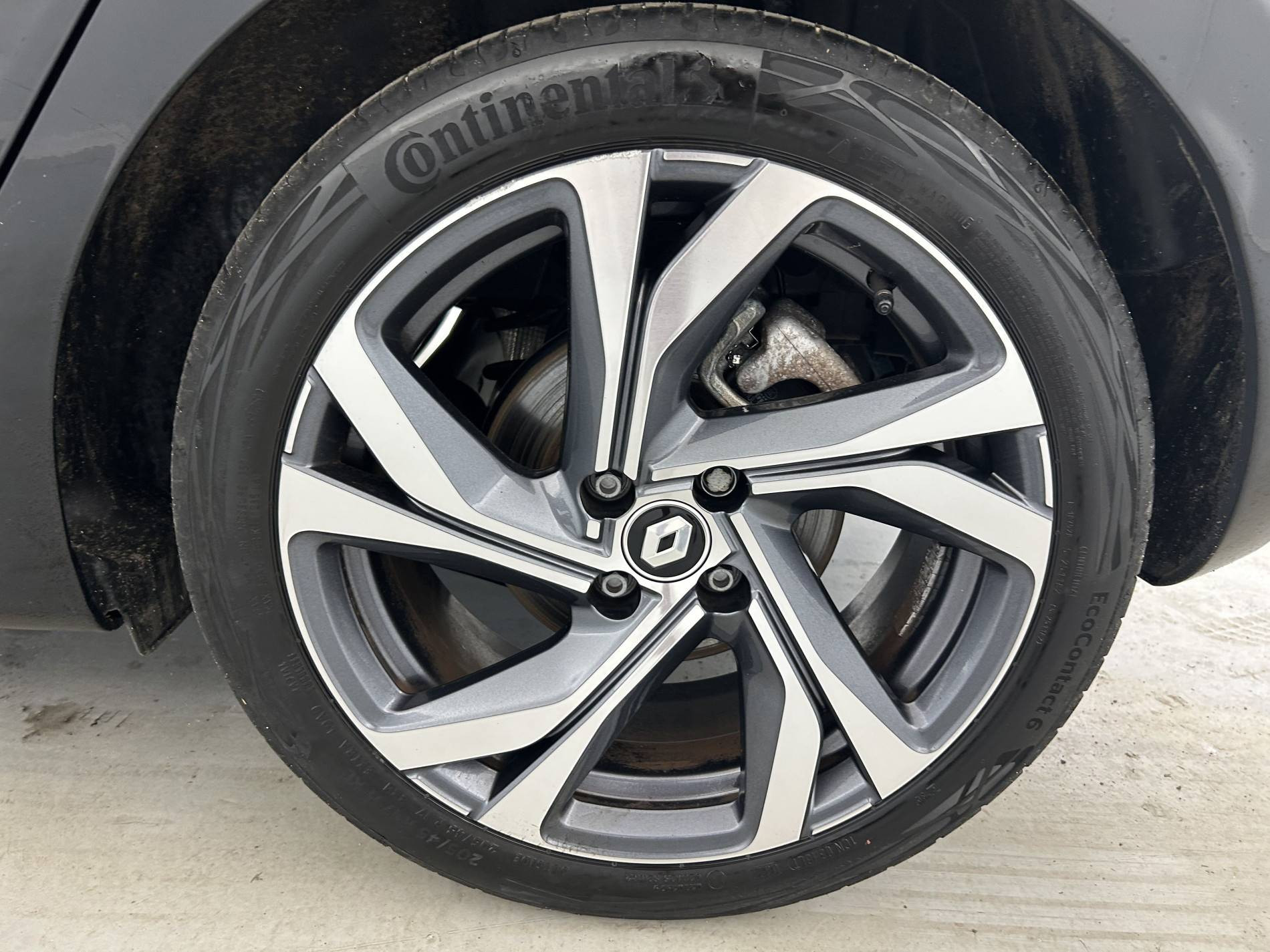 Vente en ligne Renault Clio 5 Clio E-Tech hybride 145 au prix de 17 990 €