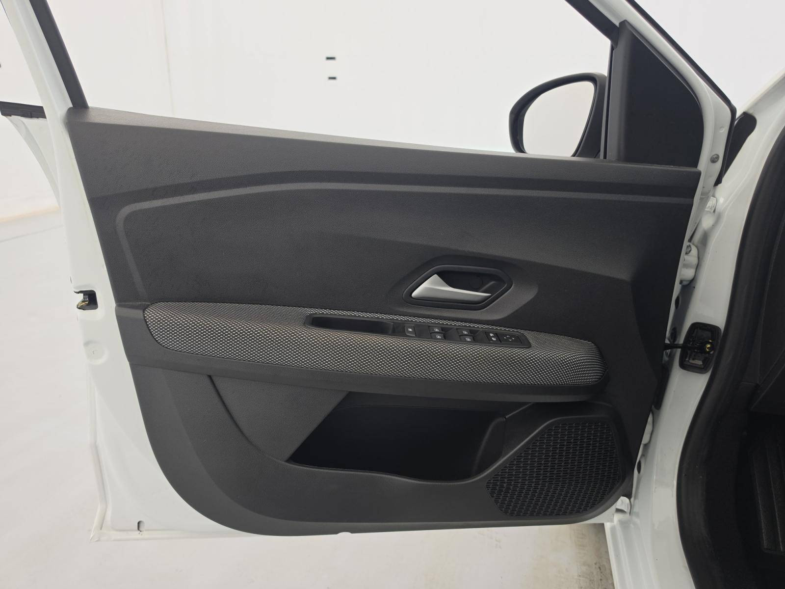 Vente en ligne Dacia Sandero  ECO-G 100 au prix de 13 390 €