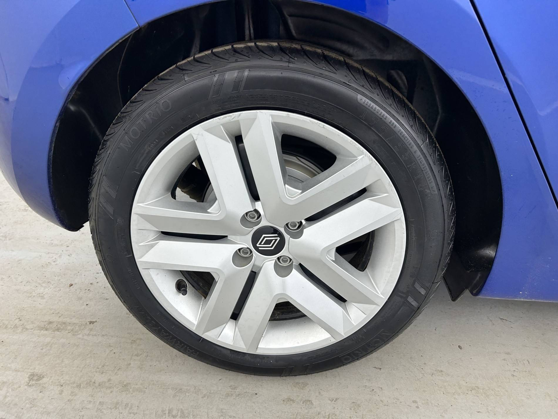 Vente en ligne Renault Clio 5 Clio E-Tech full hybrid 145 ch GSR2 au prix de 18 390 €