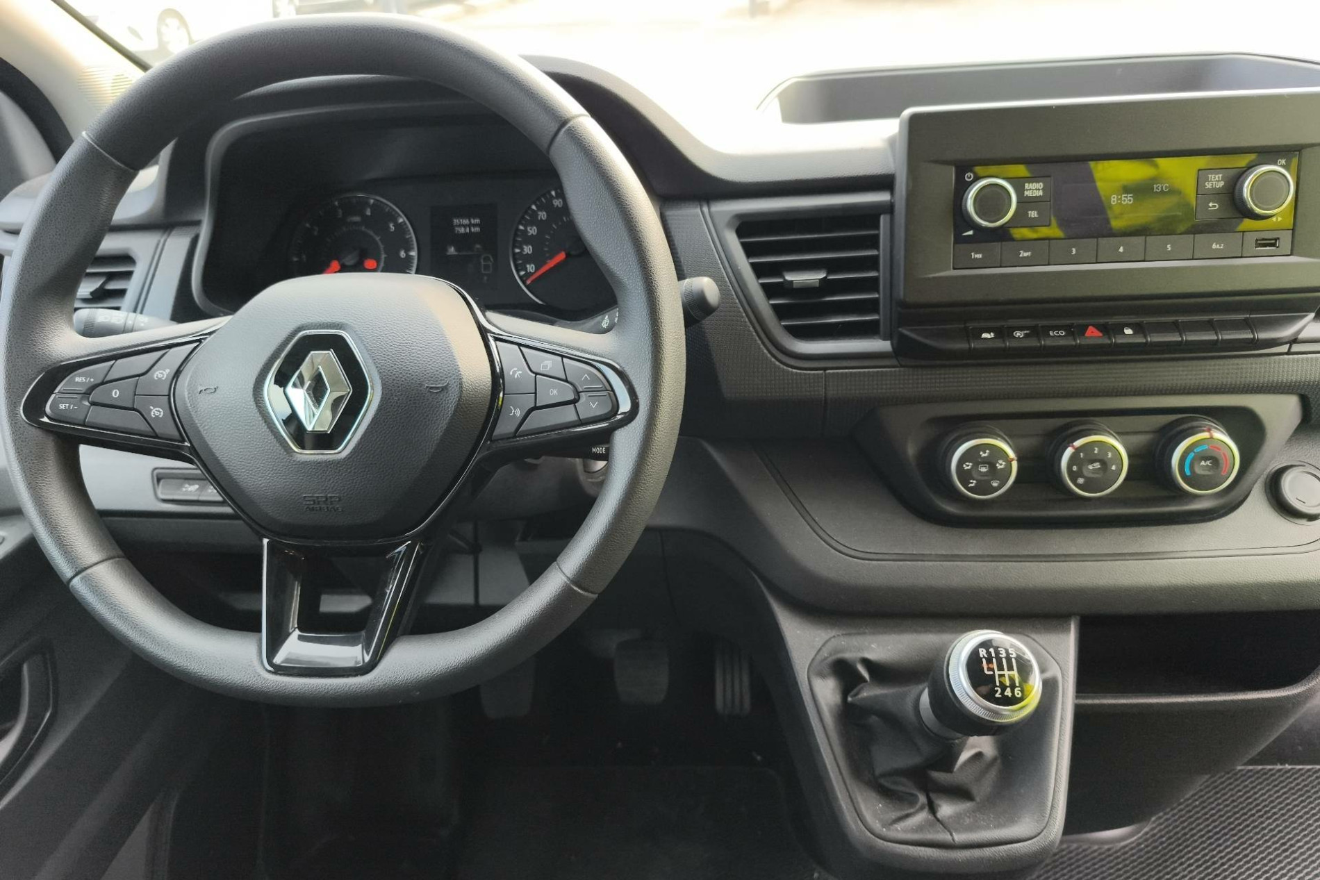 Vente en ligne Renault Trafic 3 Fourgon TRAFIC FGN L2H1 3000 KG BLUE DCI 130 au prix de 24 990 €