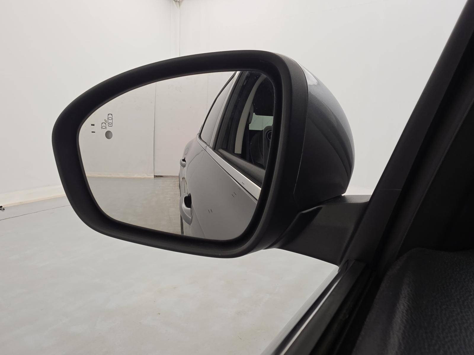 Vente en ligne Renault Arkana  E-Tech hybride 145 - 22 au prix de 20 990 €