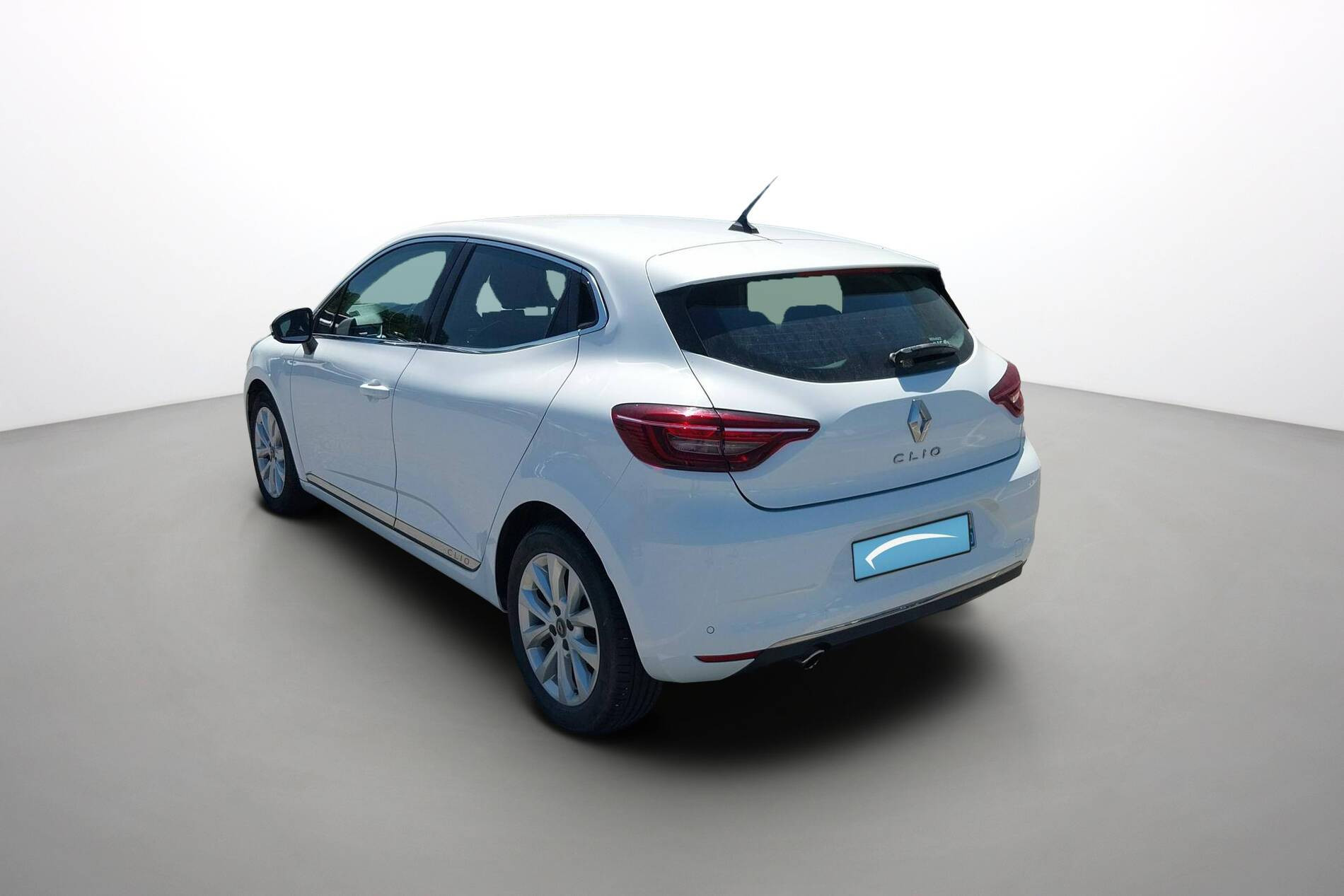Vente en ligne Renault Clio 5 Clio TCe 100 au prix de 13 390 €