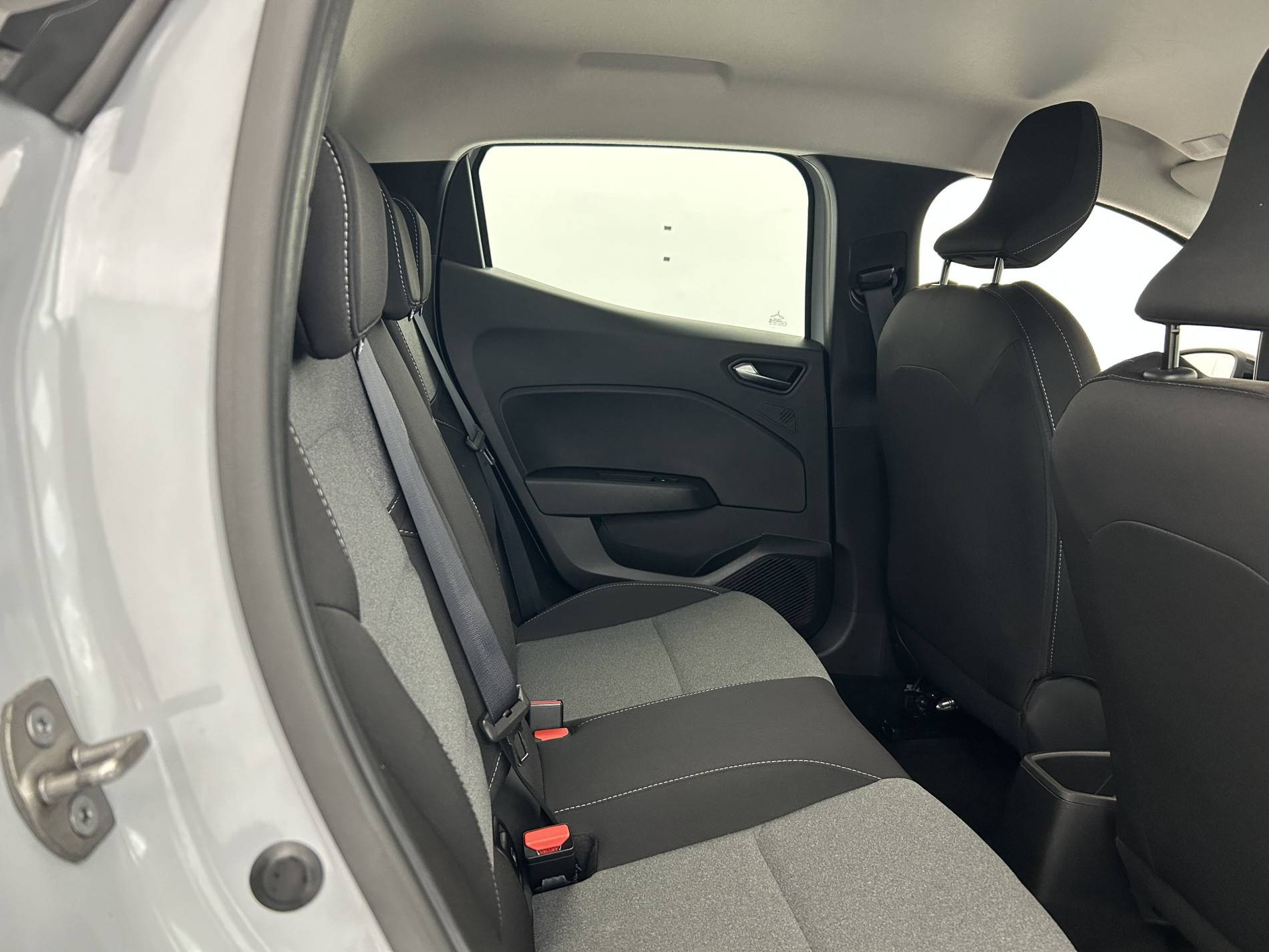 Vente en ligne Renault Clio 5 Clio TCe 90 au prix de 15 490 €