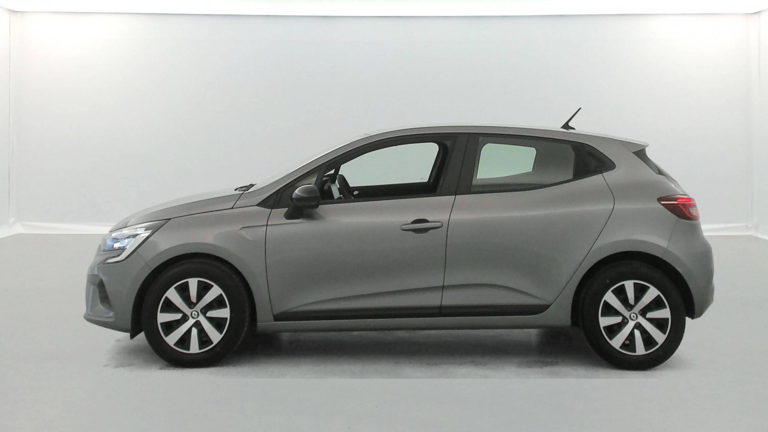 Vente en ligne Renault Clio 5 Clio TCe 90 au prix de 14 500 €