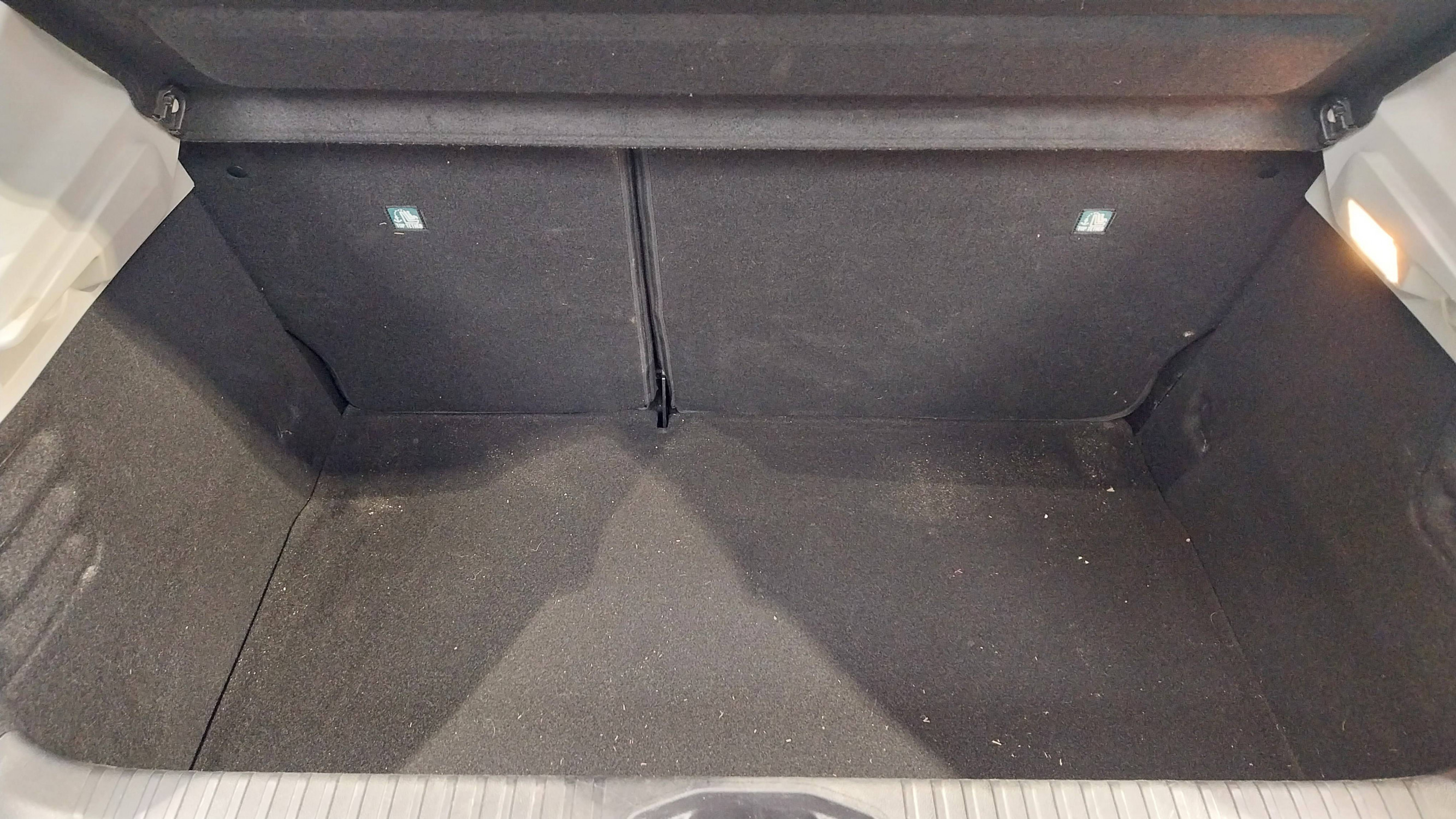 Vente en ligne Renault Clio 5 Clio E-Tech 140 au prix de 15 990 €