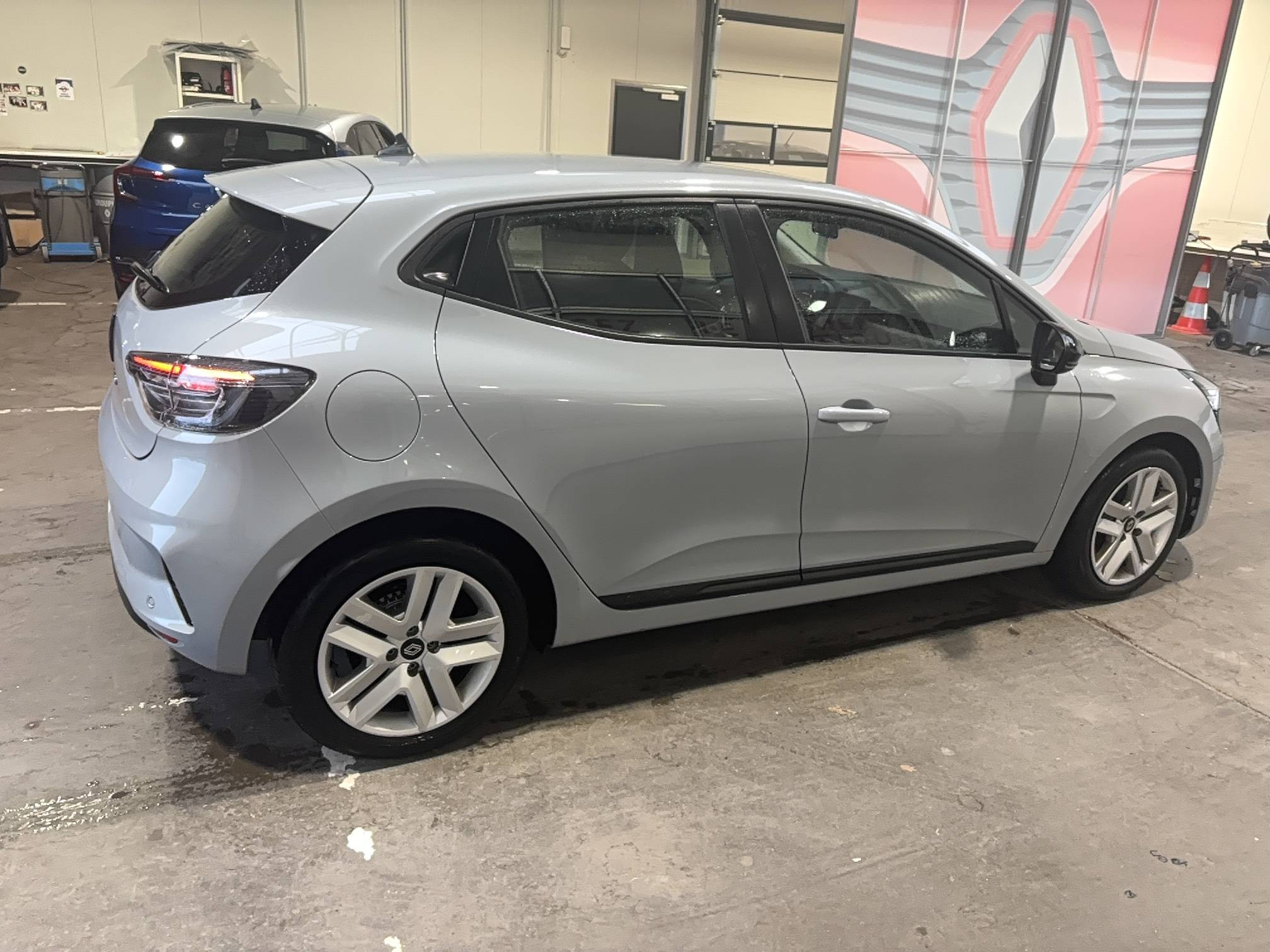 Vente en ligne Renault Clio 5 Clio TCe 90 au prix de 15 490 €