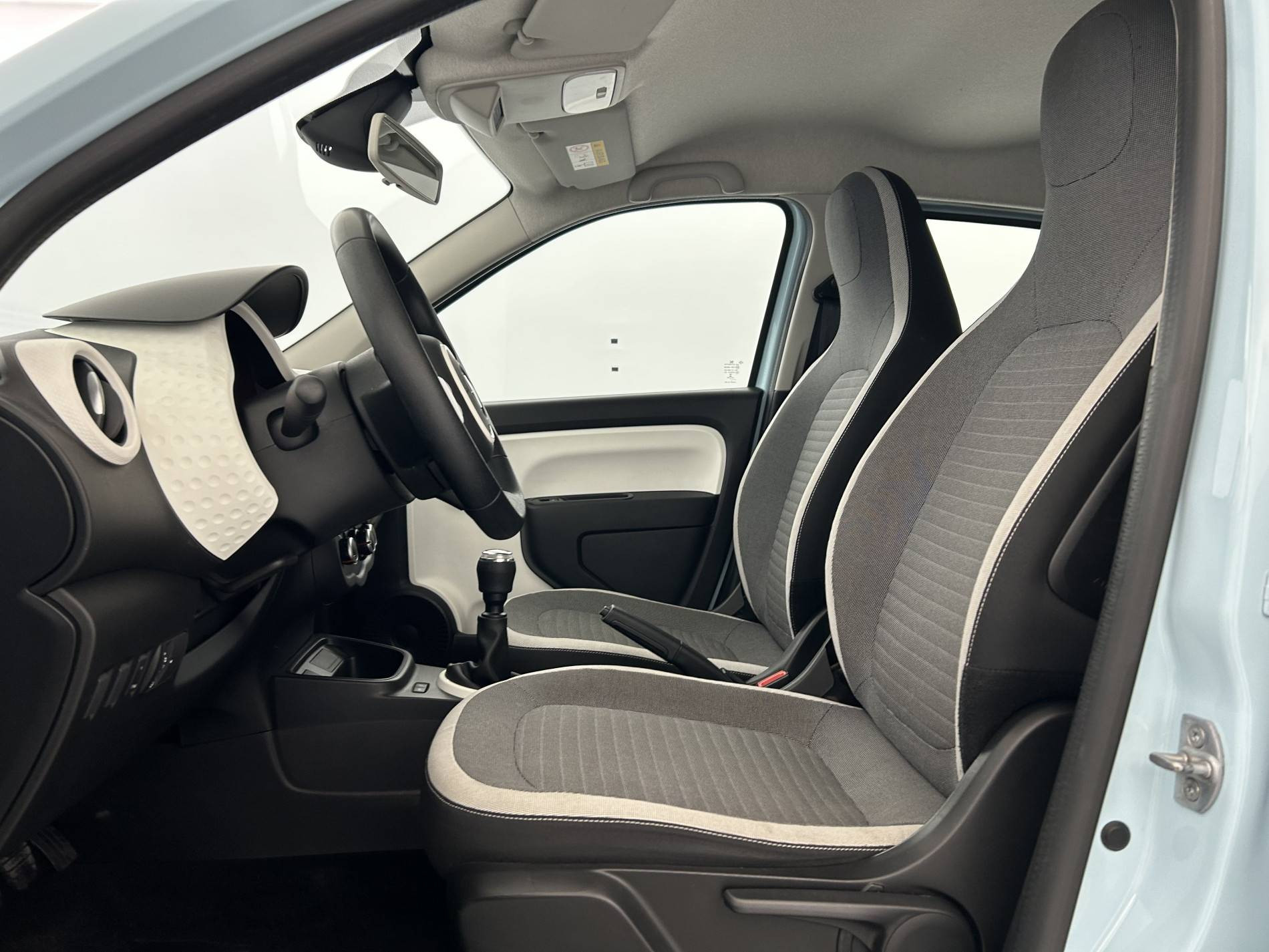 Vente en ligne Renault Twingo 3  SCe 65 - 21 au prix de 10 490 €