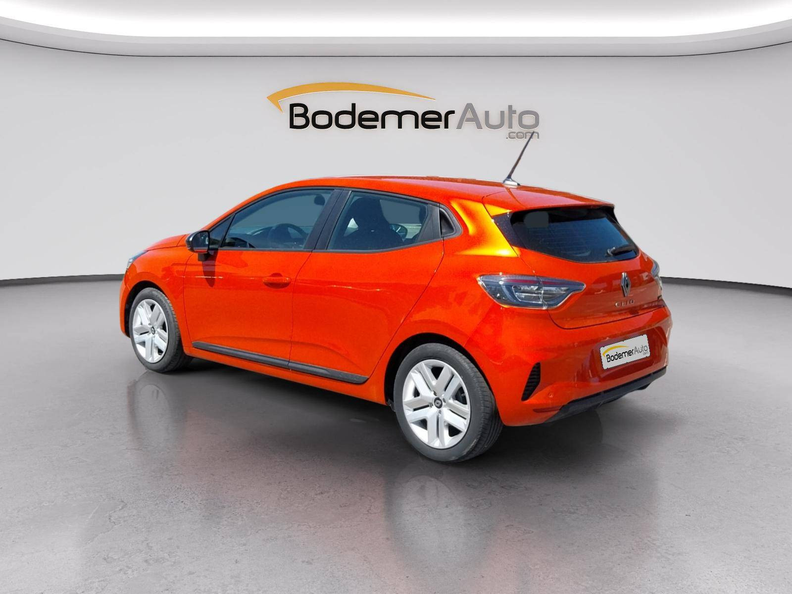 Vente en ligne Renault Clio 5 Clio E-Tech full hybrid 145 au prix de 16 490 €