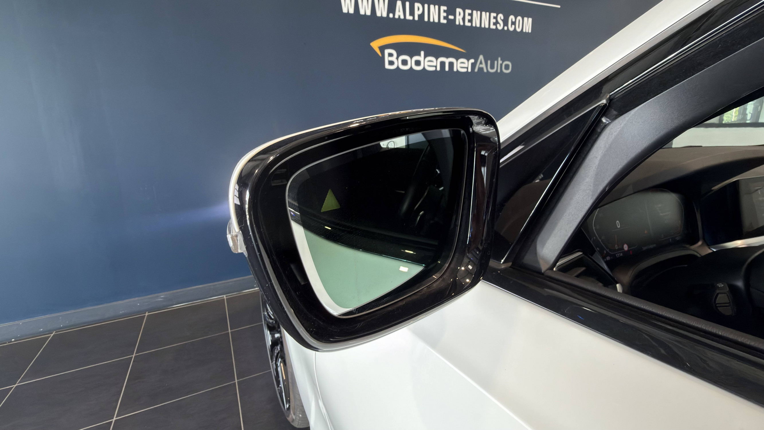 Vente en ligne Bmw Série 3 Touring Touring 330d 286 ch BVA8 au prix de 47 990 €