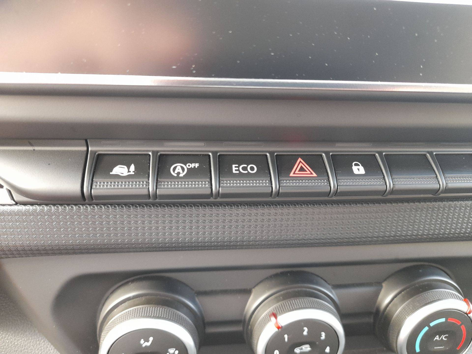 Vente en ligne Renault Trafic 3 Fourgon TRAFIC FGN L1H1 2800 KG BLUE DCI 130 au prix de 18 590 €