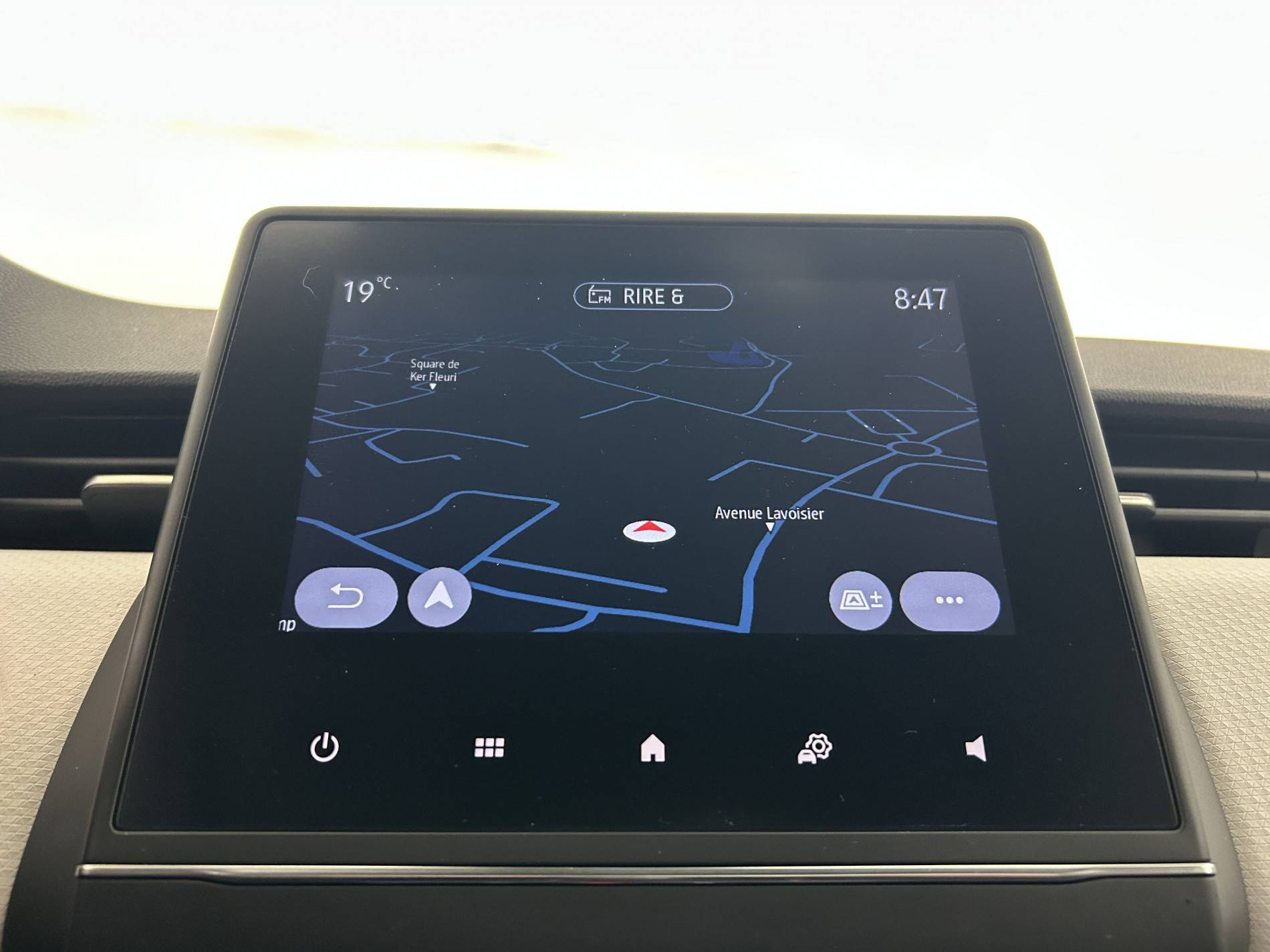 Vente en ligne Renault Clio 5 Clio TCe 90 au prix de 15 990 €