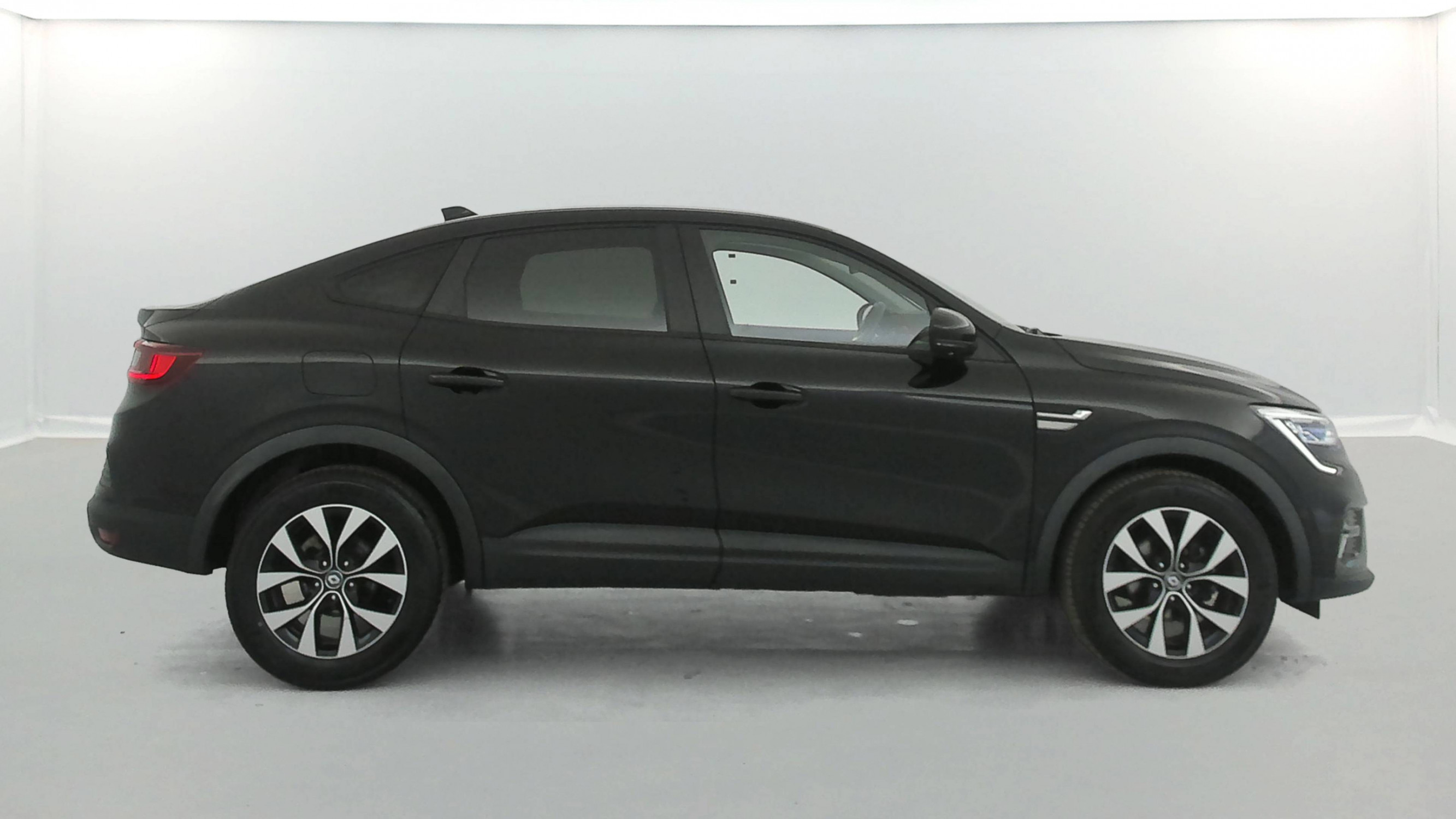 Vente en ligne Renault Arkana  mild hybrid 140 EDC FAP - 22 au prix de 19 990 €
