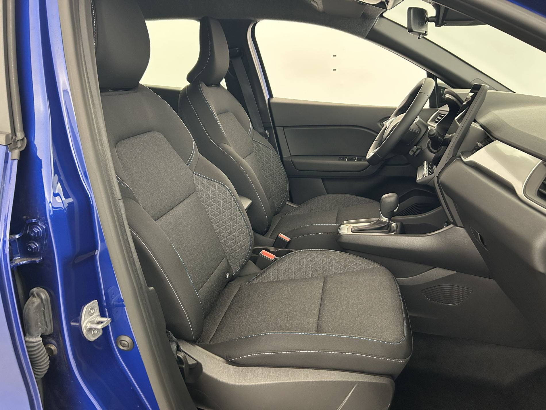 Vente en ligne Renault Captur  E-Tech full hybrid 145 ch au prix de 23 290 €