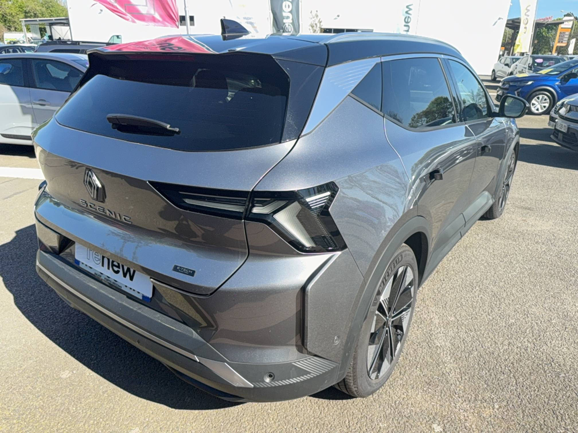 Vente en ligne Renault Scenic E-Tech Scenic E-Tech électrique 220 ch grande autonomie au prix de 36 990 €