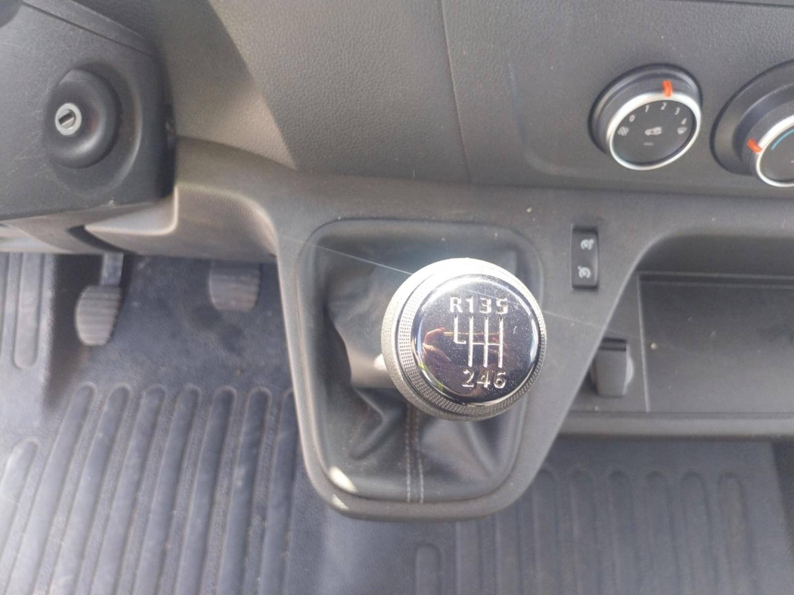 Vente en ligne Renault Master Fourgon MASTER FGN TRAC F3500 L3H3 BLUE DCI 135 au prix de 26 990 €